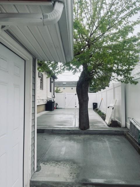 Single Family Alder  Nassau County, NY 11710, MLS-857079-33