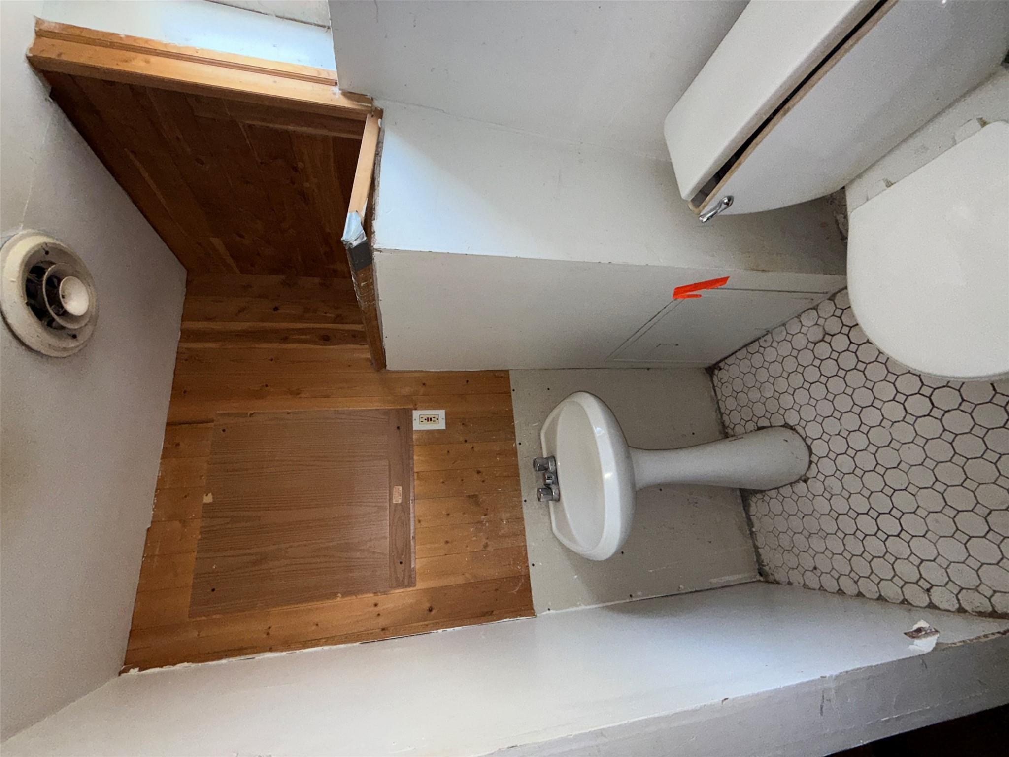 Single Family Arlington  Staten Island, NY 10303, MLS-857094-17
