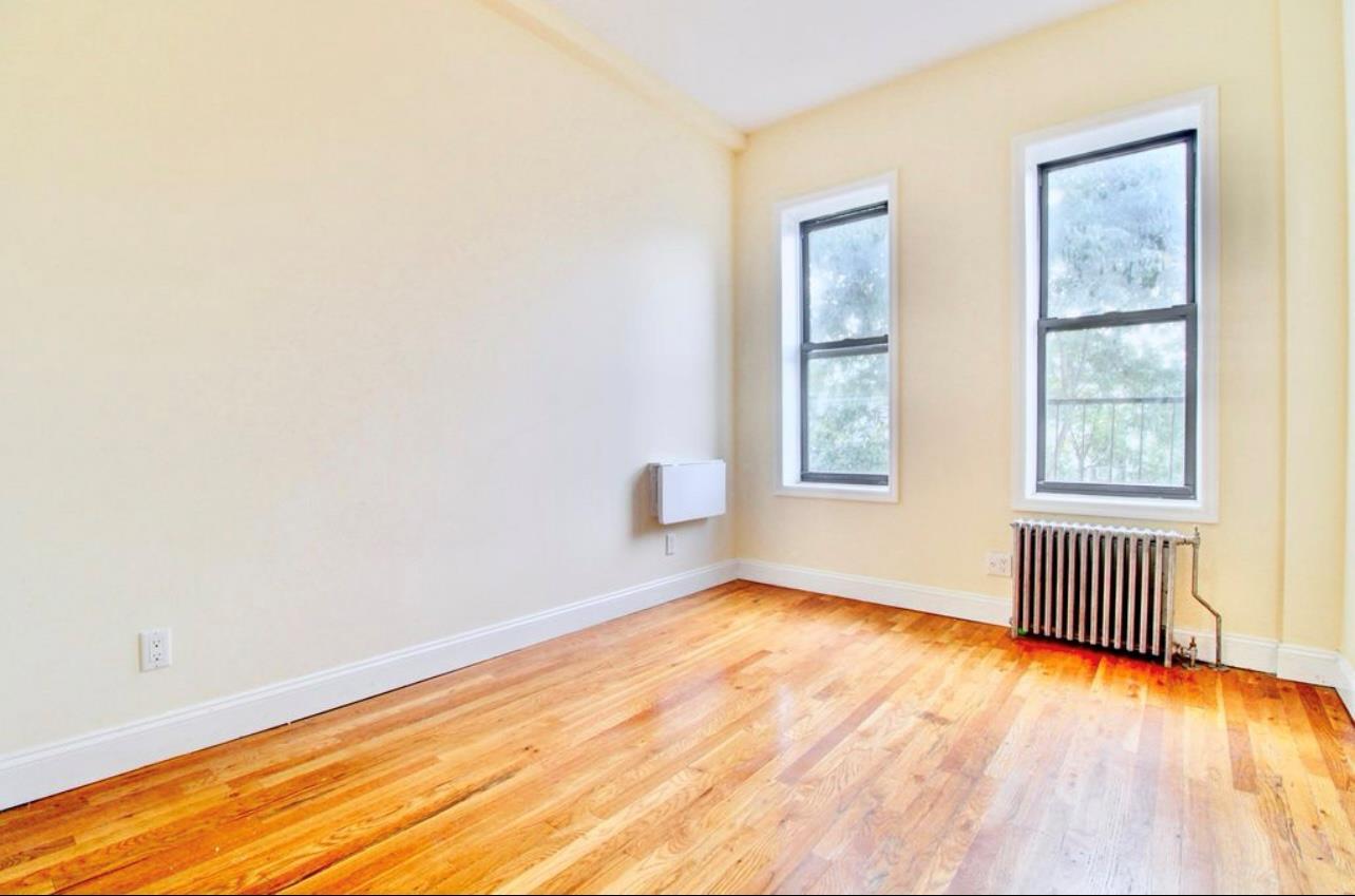 Single Family Putnam  Queens, NY 11385, MLS-857095-4