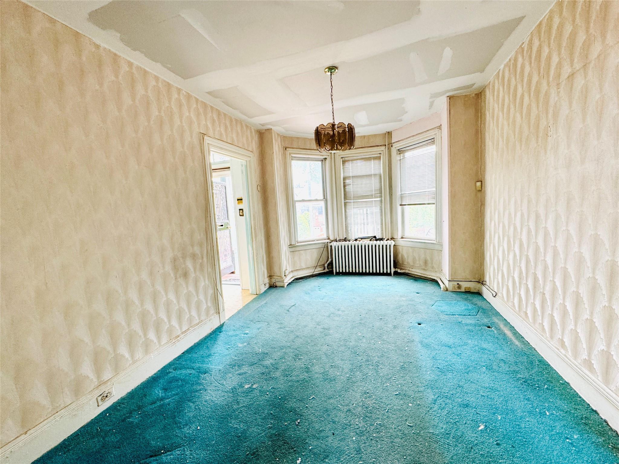 Single Family 52nd  Queens, NY 11378, MLS-857109-2
