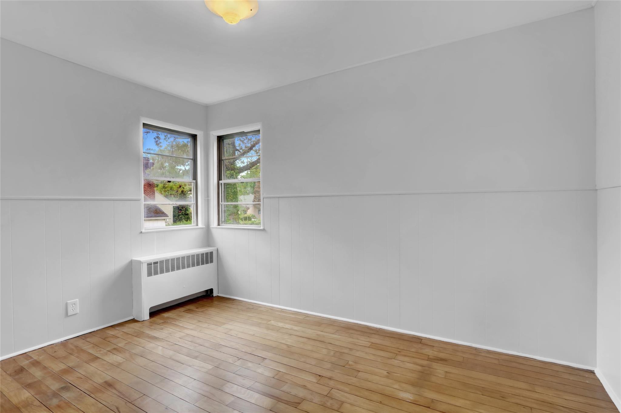 Single Family Inwood  Nassau County, NY 11542, MLS-857111-14
