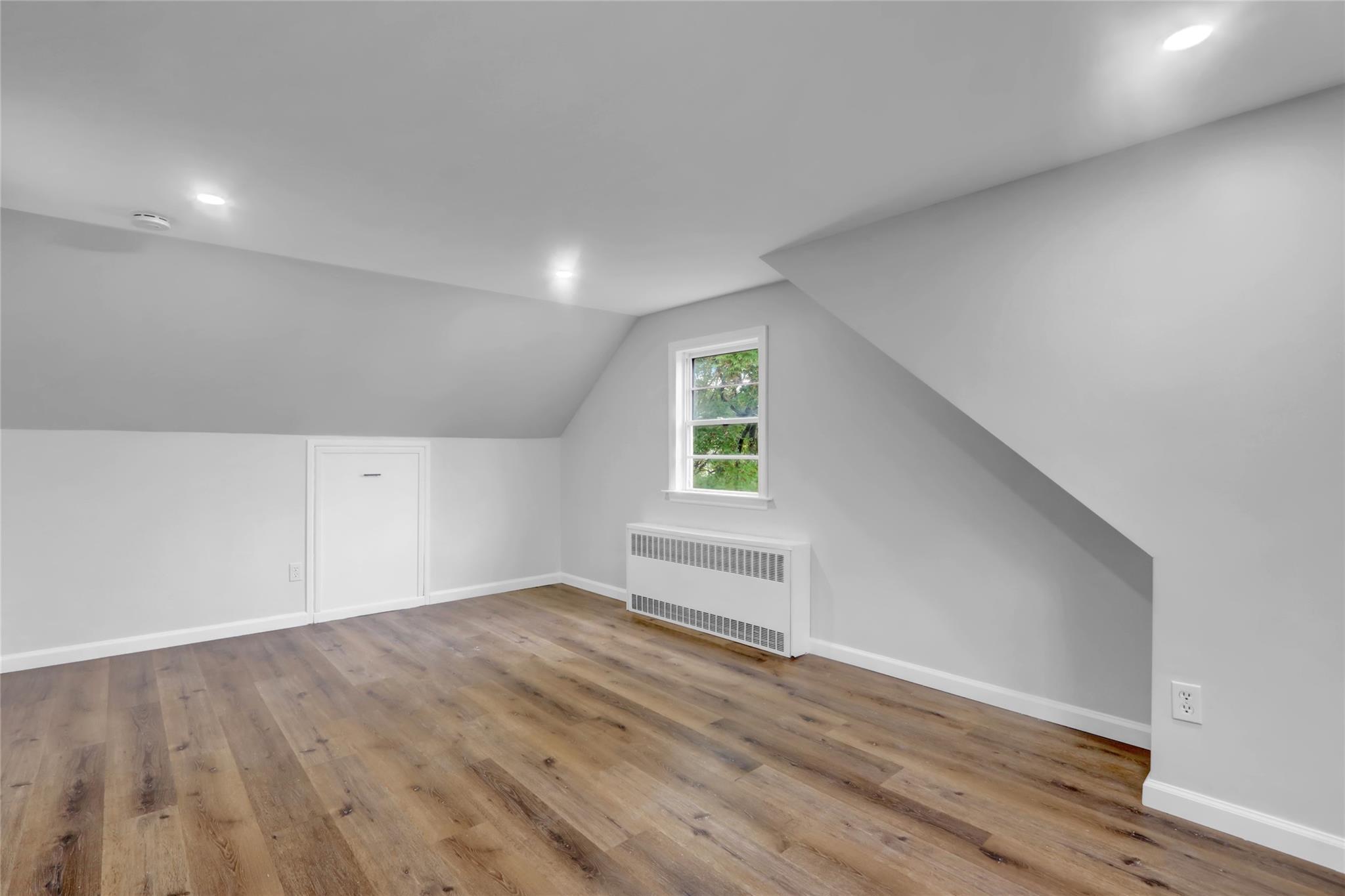 Single Family Inwood  Nassau County, NY 11542, MLS-857111-19
