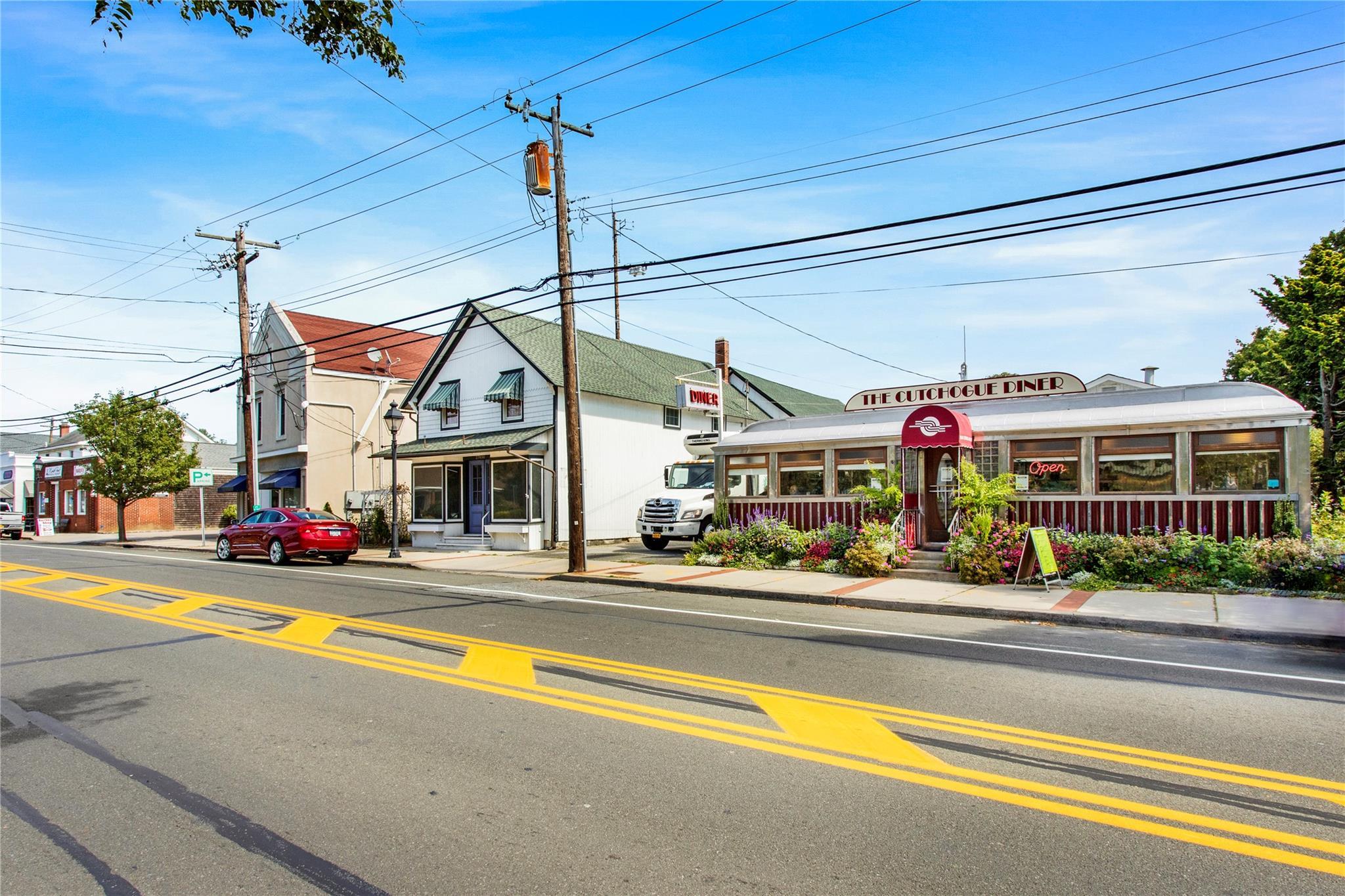 Single Family Indian Neck  Suffolk County, NY 11958, MLS-857115-41