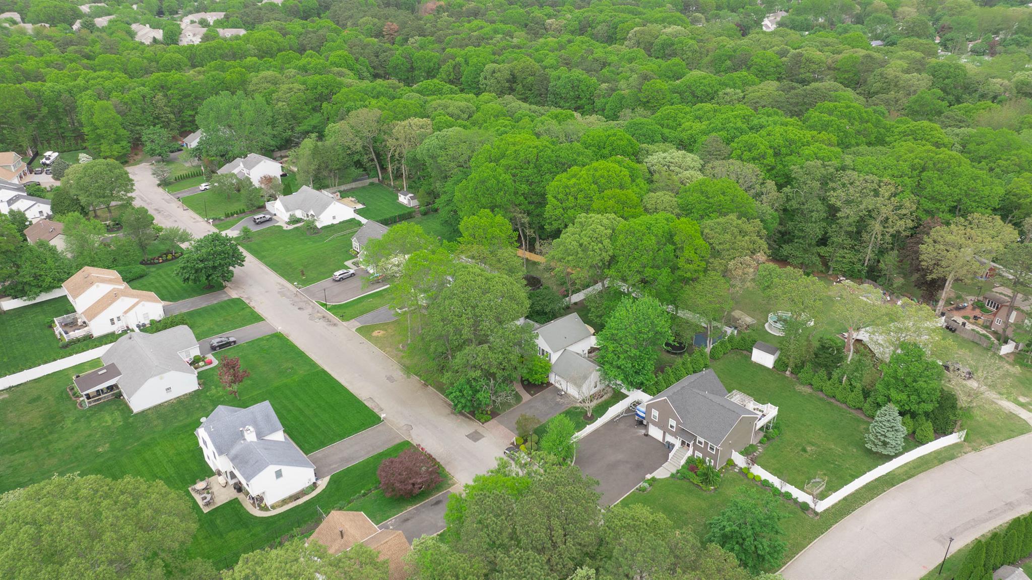 Single Family Samantha  Suffolk County, NY 11727, MLS-857128-34