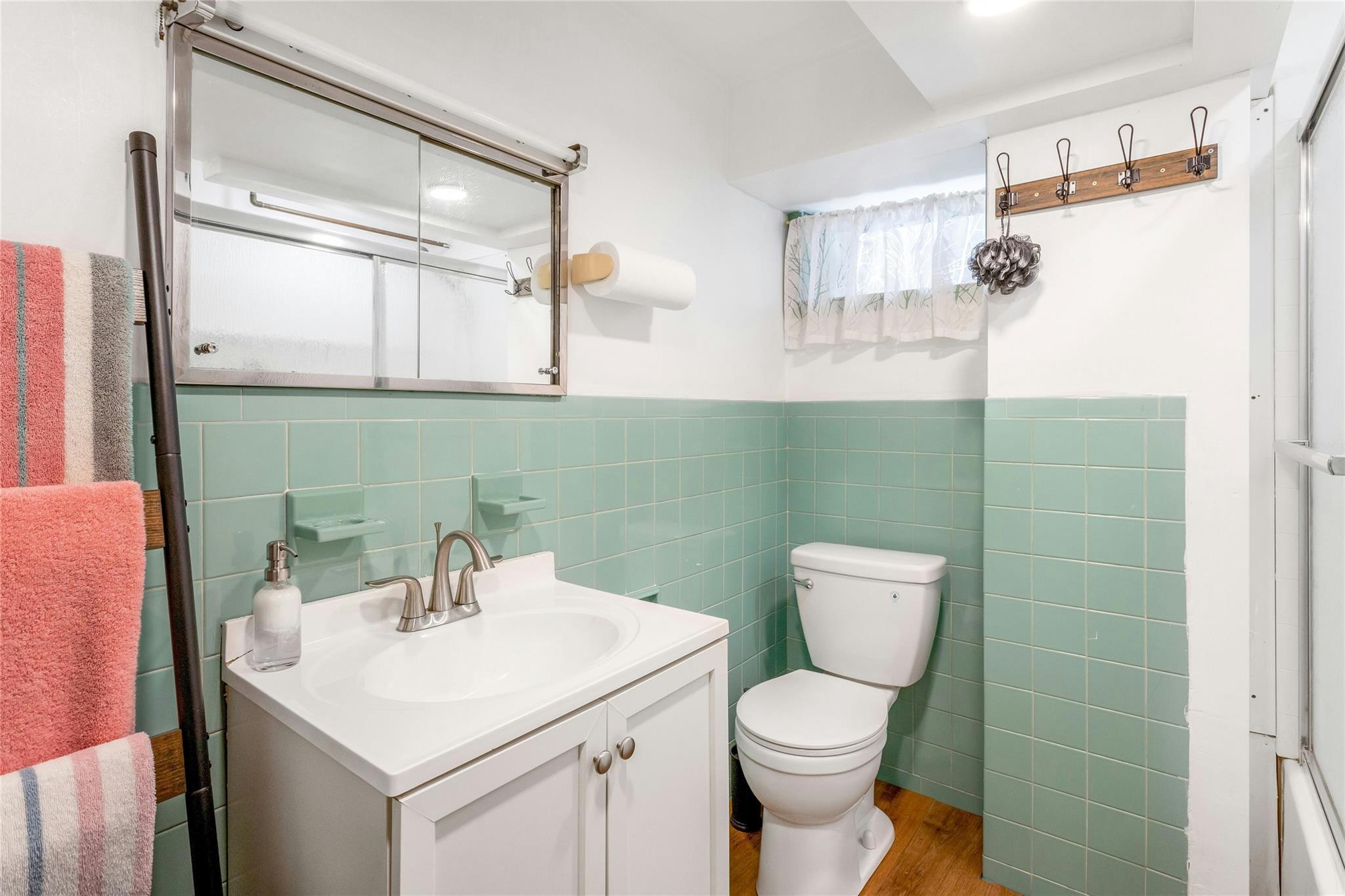 Single Family Crotona  Westchester County, NY 10528, MLS-857132-16