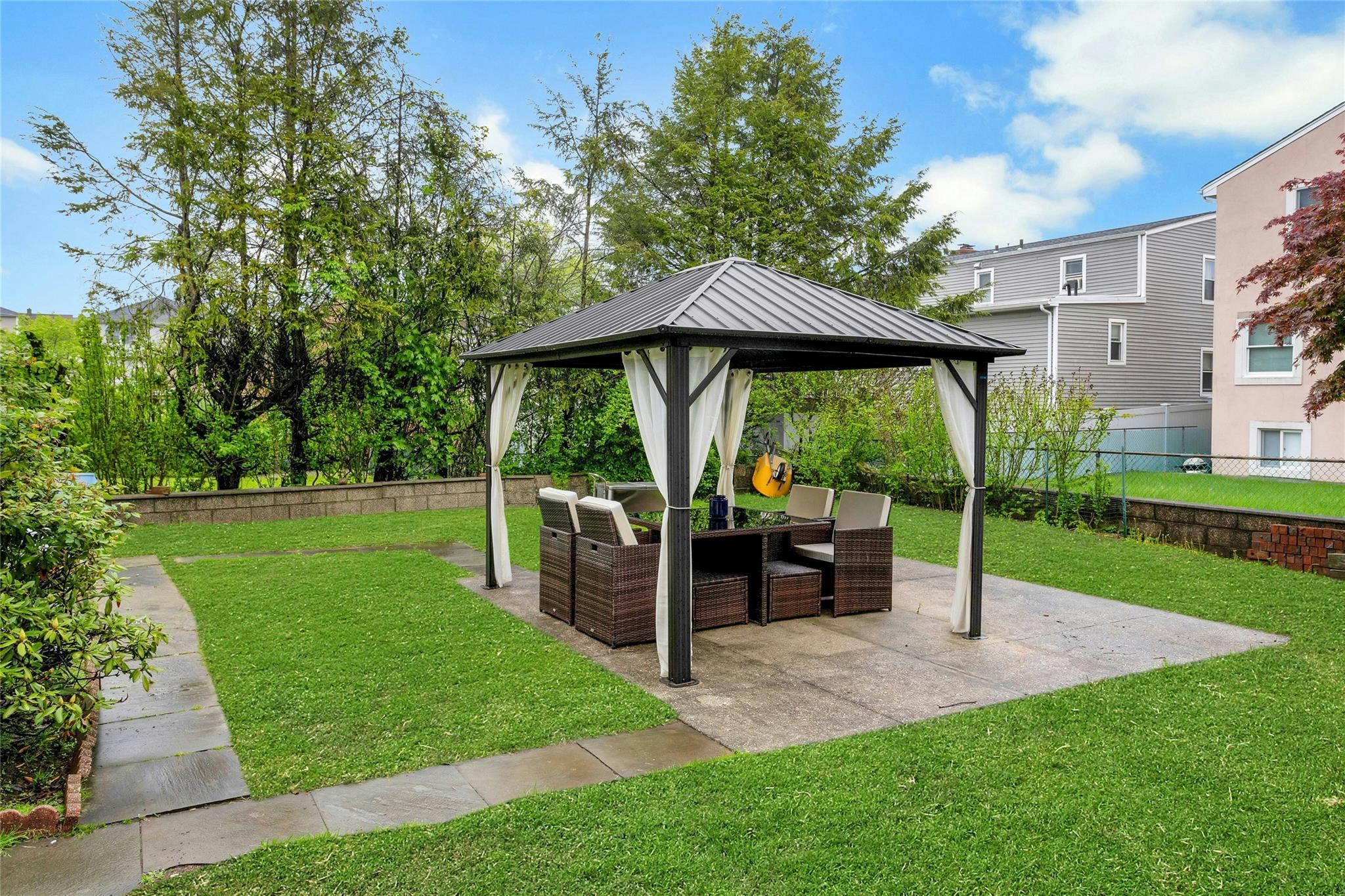 Single Family Crotona  Westchester County, NY 10528, MLS-857132-18