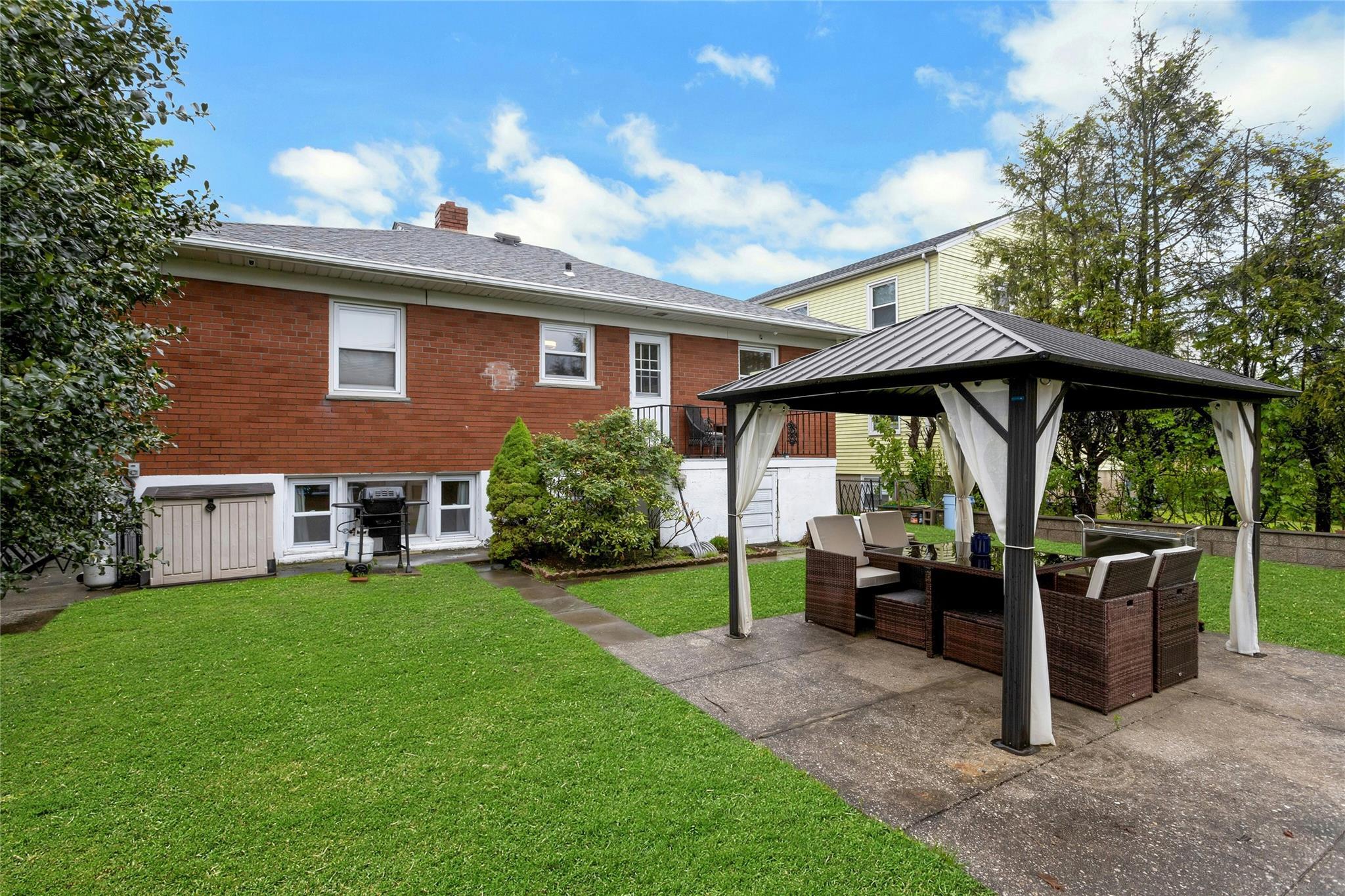 Single Family Crotona  Westchester County, NY 10528, MLS-857132-19