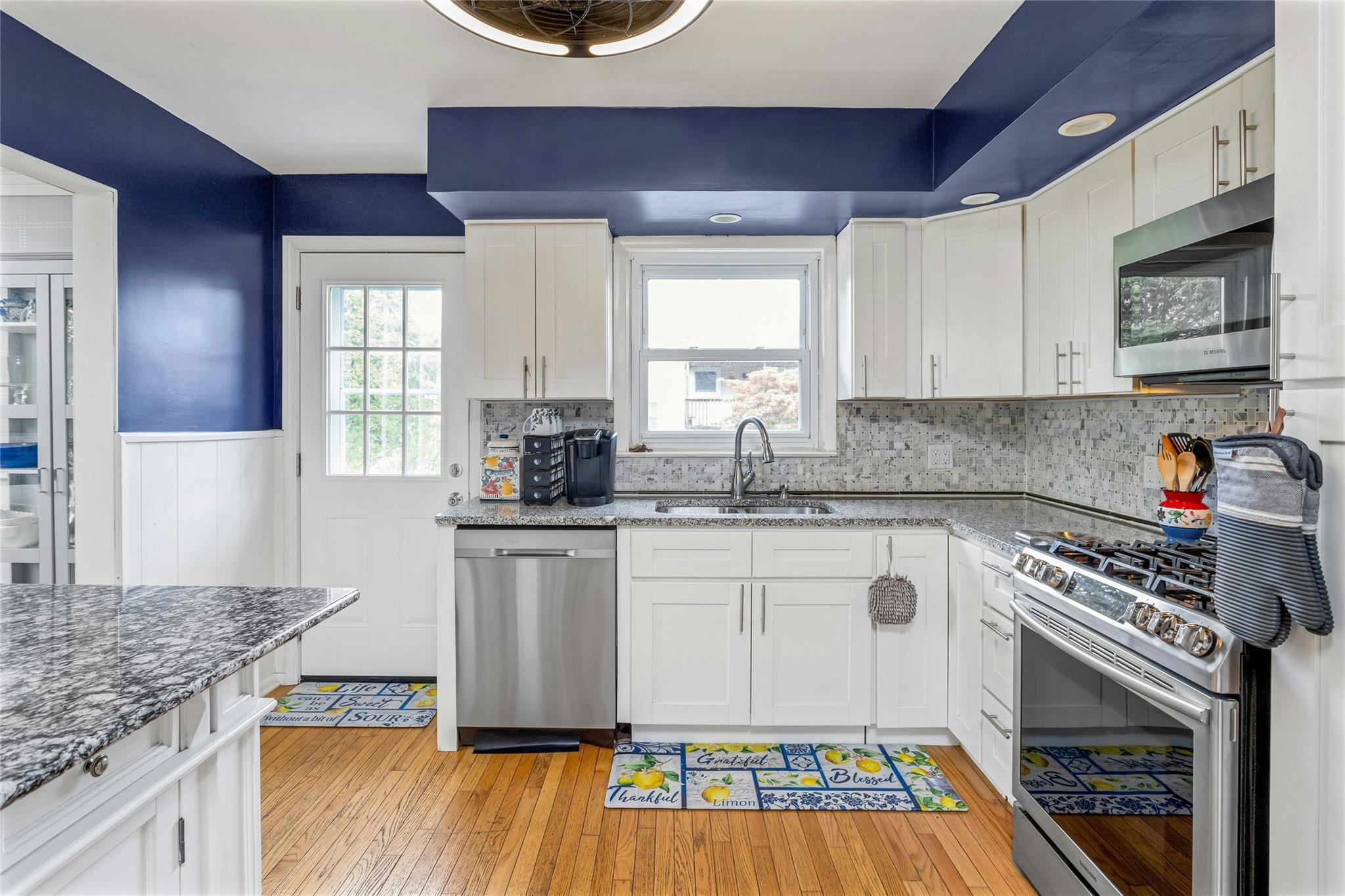 Single Family Crotona  Westchester County, NY 10528, MLS-857132-8