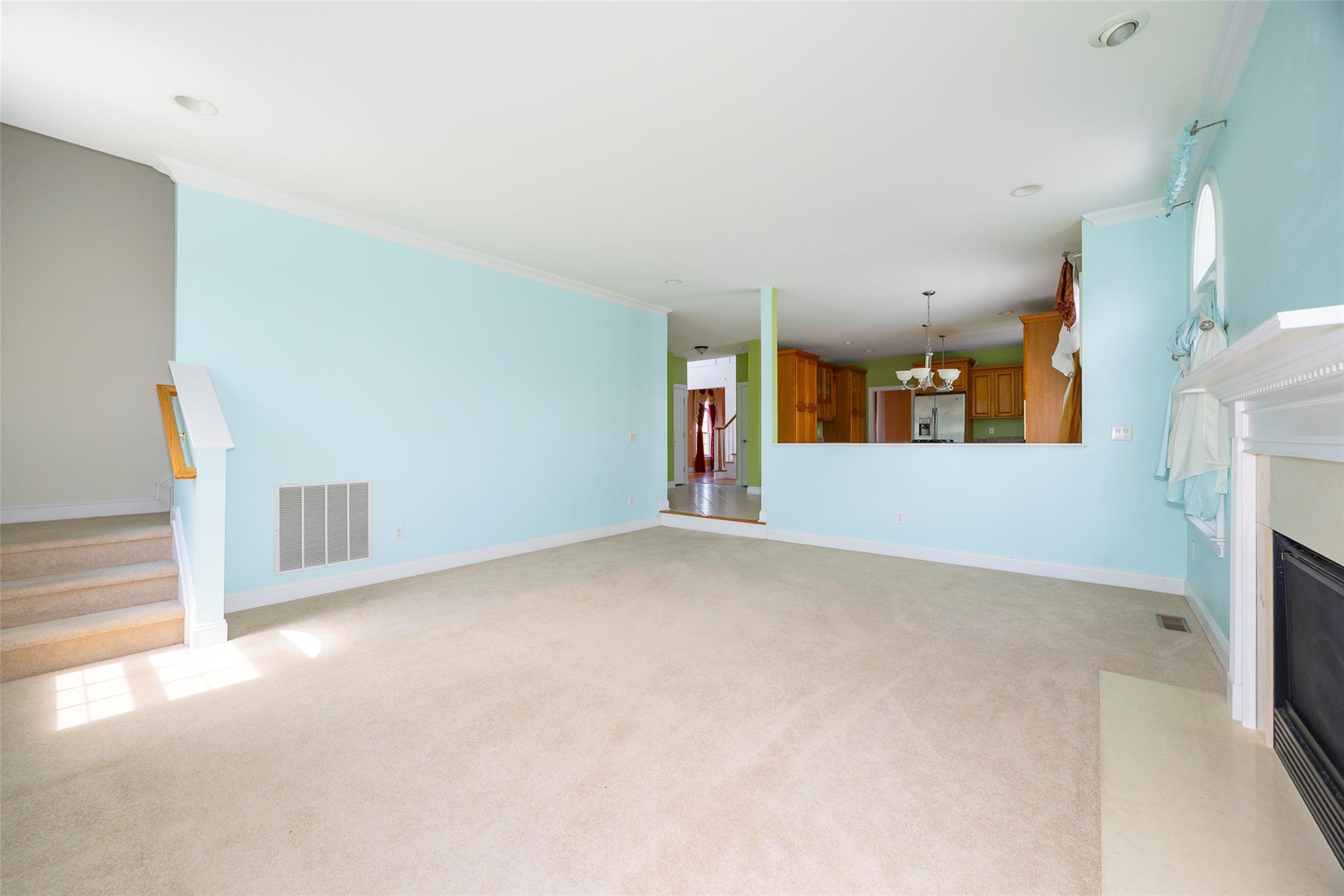 Single Family Ridgeline  Dutchess County, NY 12603, MLS-857133-10