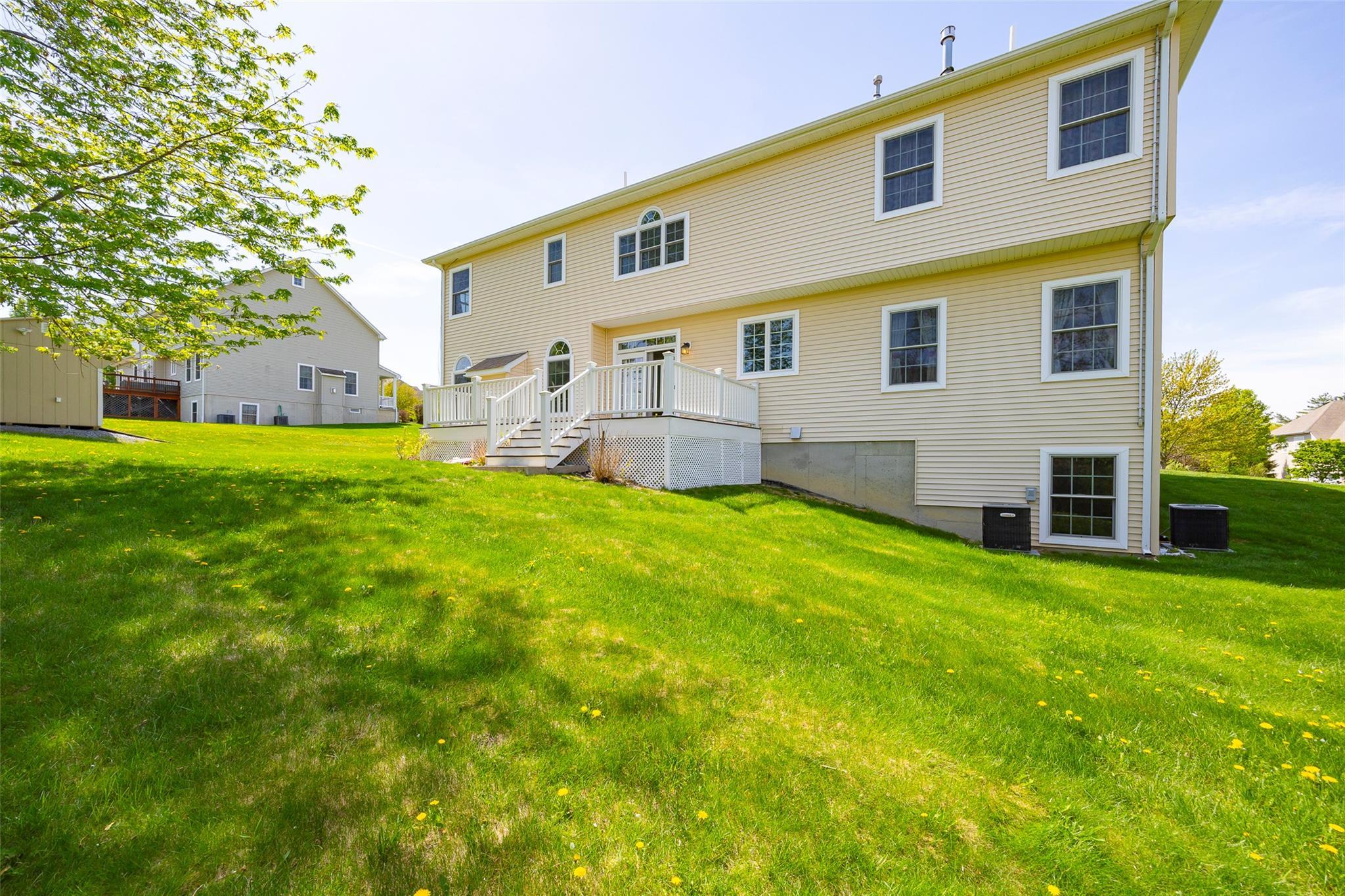 Single Family Ridgeline  Dutchess County, NY 12603, MLS-857133-34