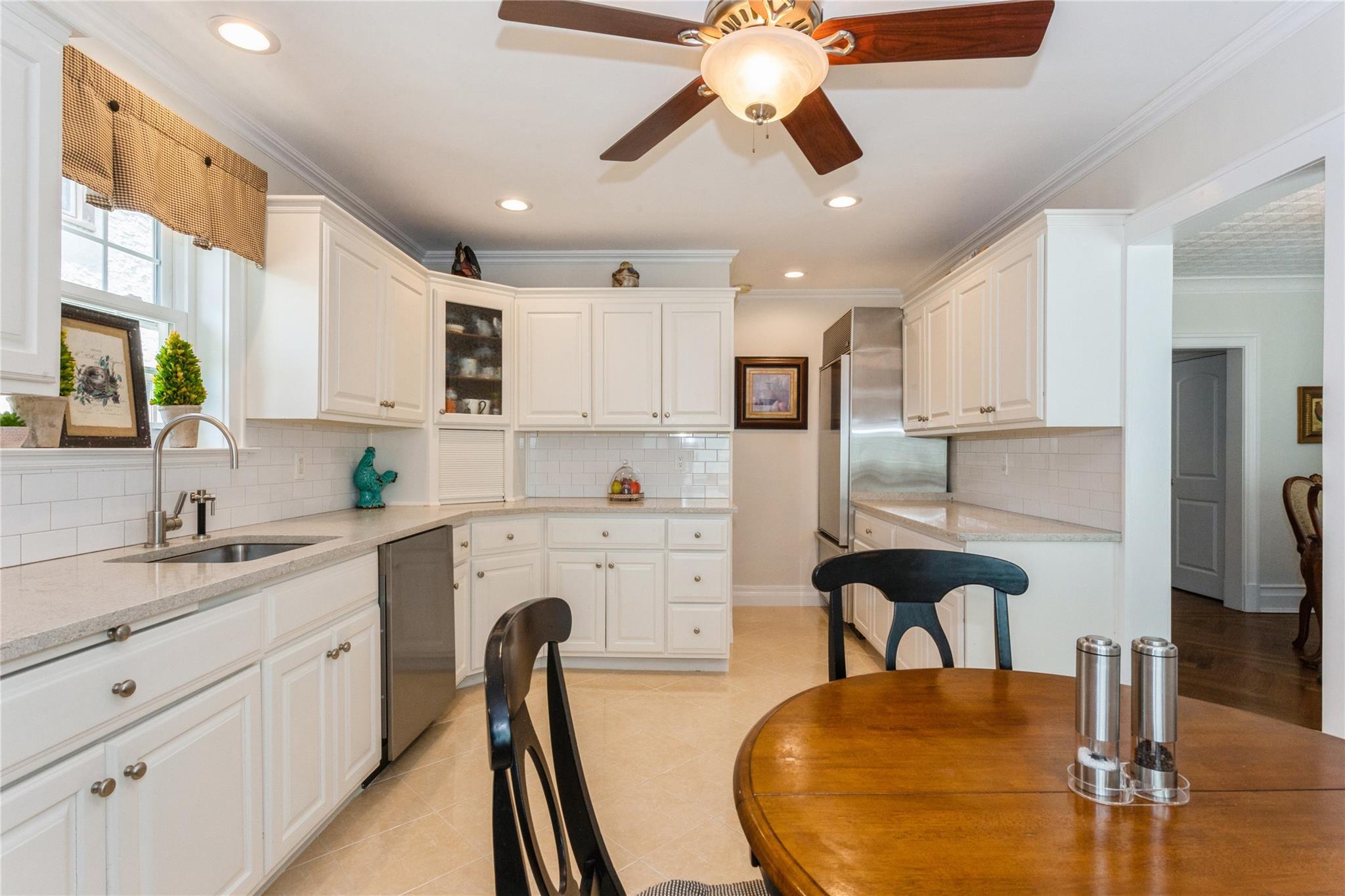 Single Family Willow  Nassau County, NY 11001, MLS-857149-17