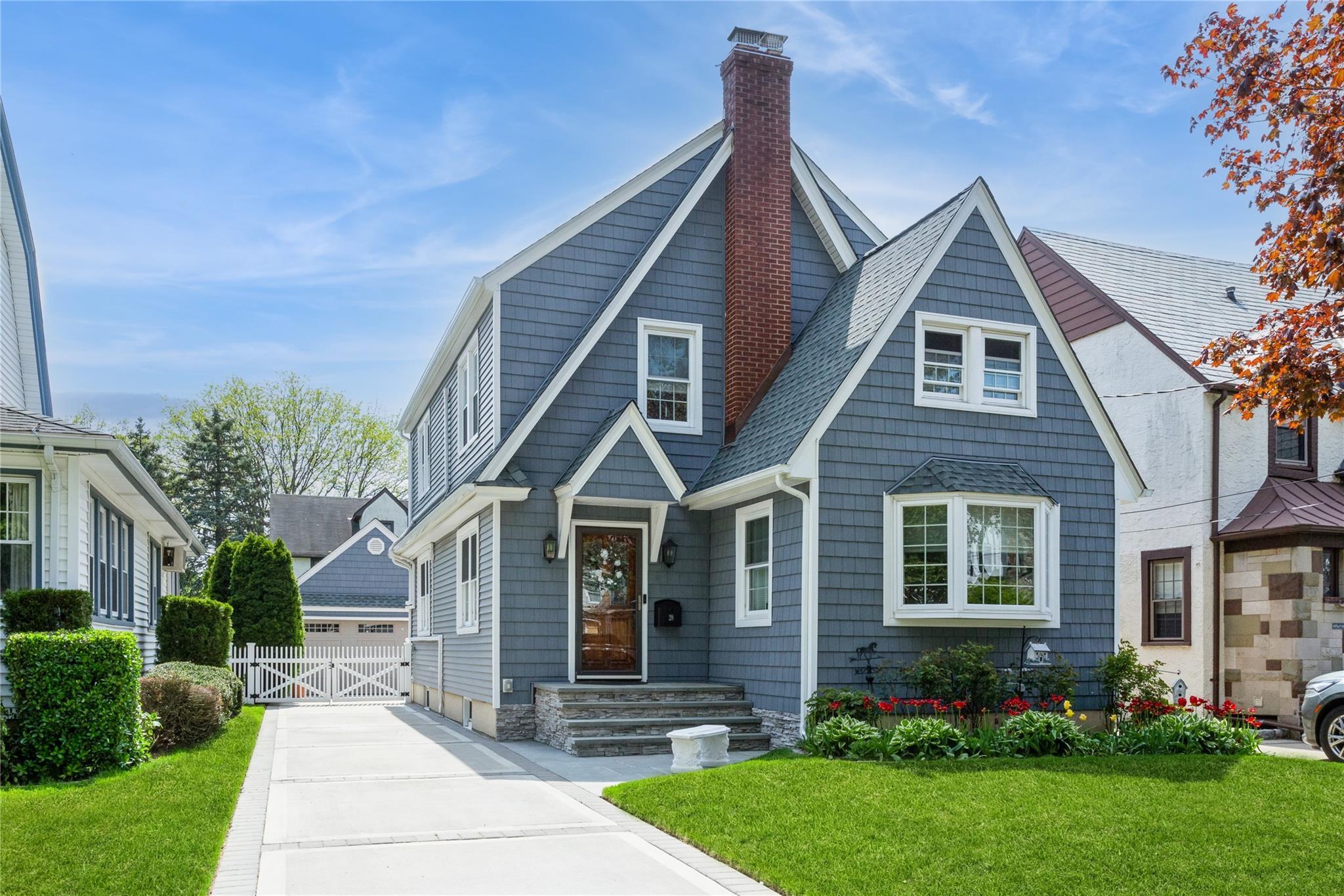 Single Family Willow  Nassau County, NY 11001, MLS-857149-3