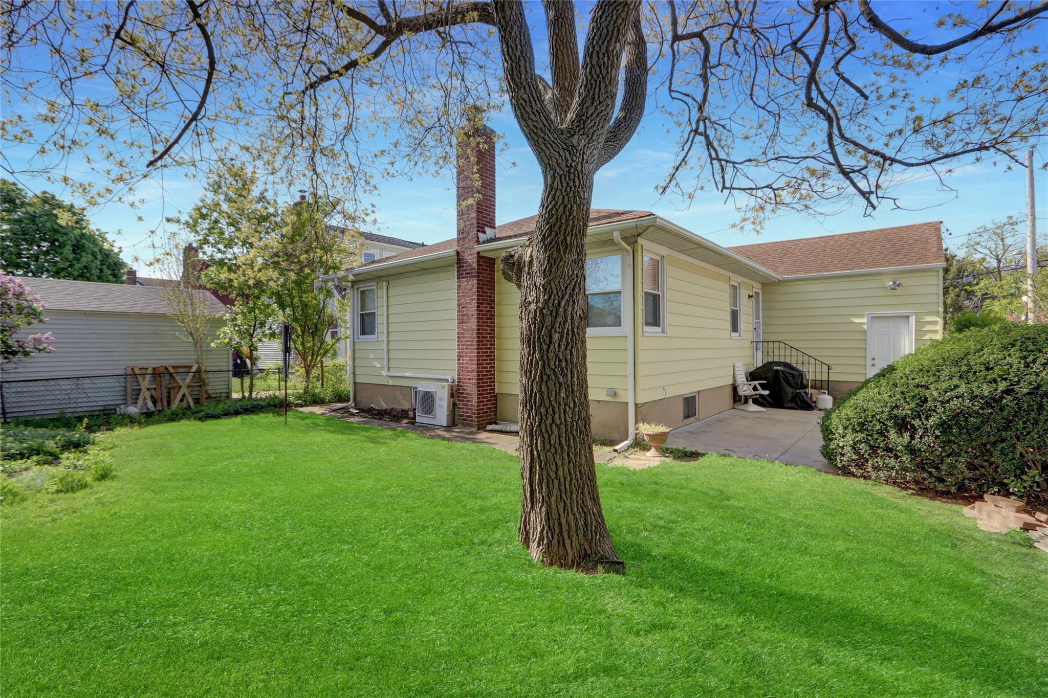 Single Family New York  Nassau County, NY 11580, MLS-857153-4
