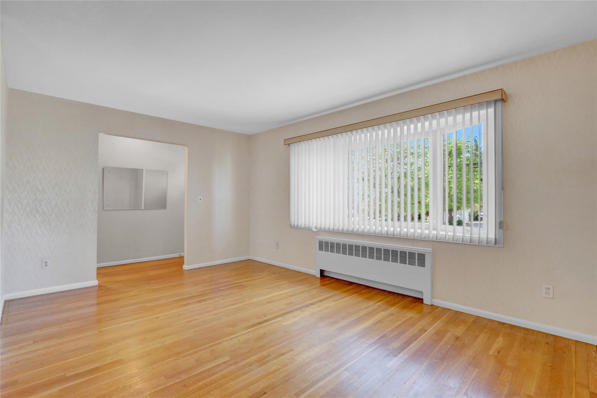 Single Family New York  Nassau County, NY 11580, MLS-857153-7