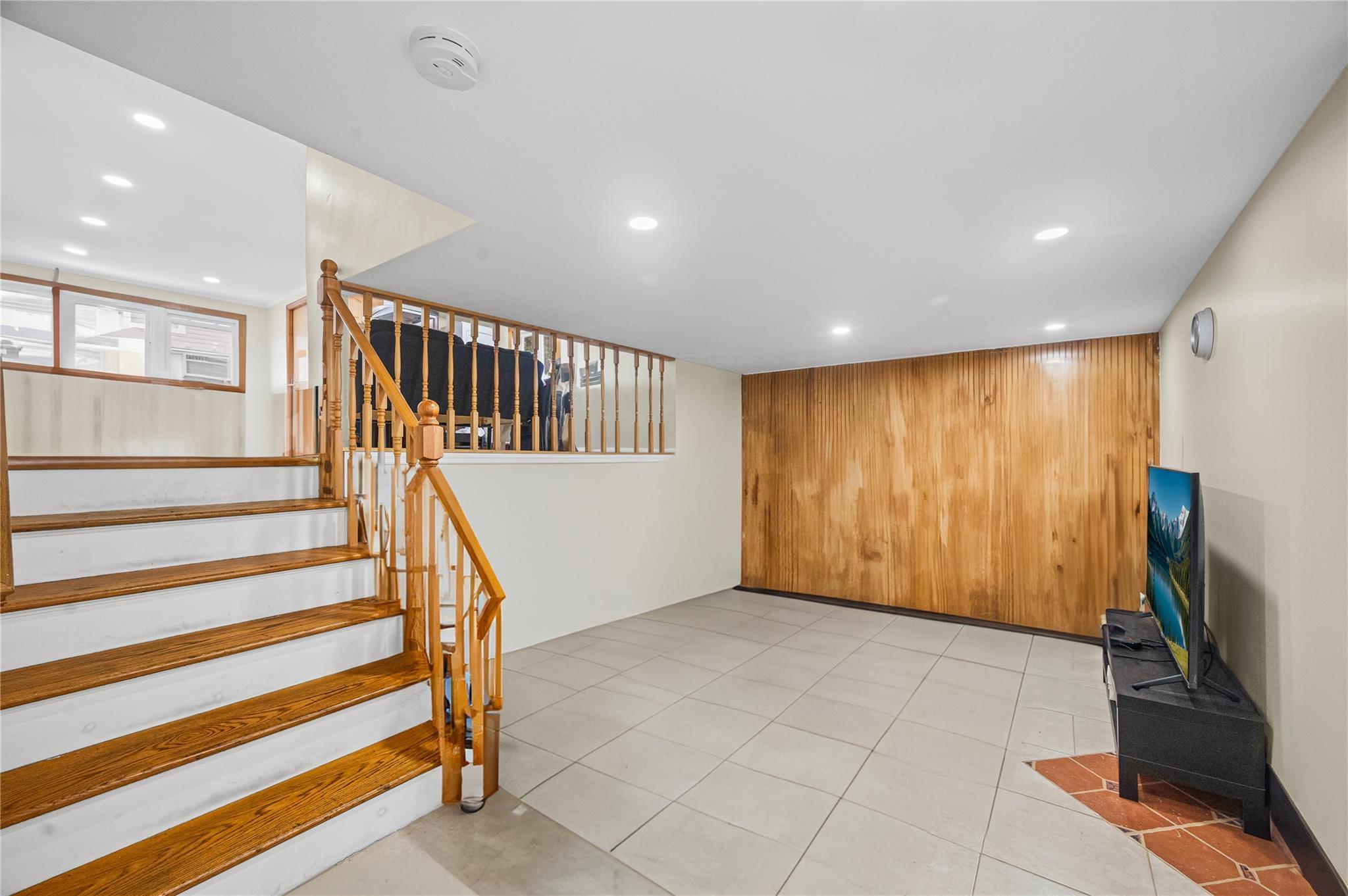 Single Family Cantiague Rock  Nassau County, NY 11590, MLS-857161-13