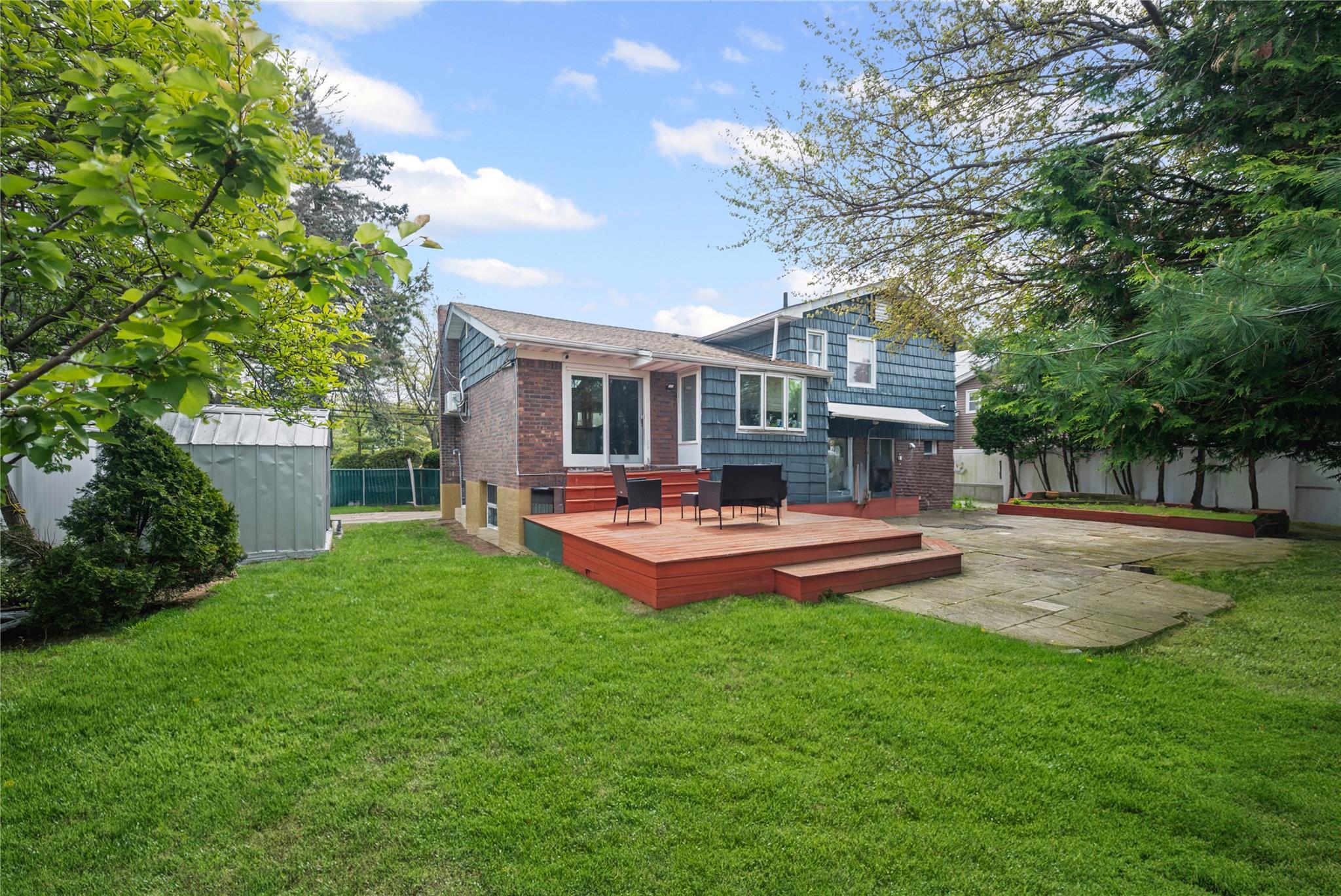 Single Family Cantiague Rock  Nassau County, NY 11590, MLS-857161-16
