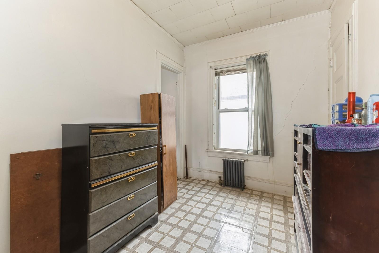 Single Family 123  Queens, NY 11415, MLS-857163-12
