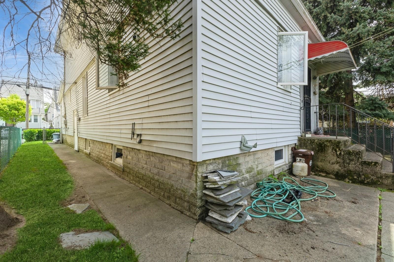 Single Family 123  Queens, NY 11415, MLS-857163-17