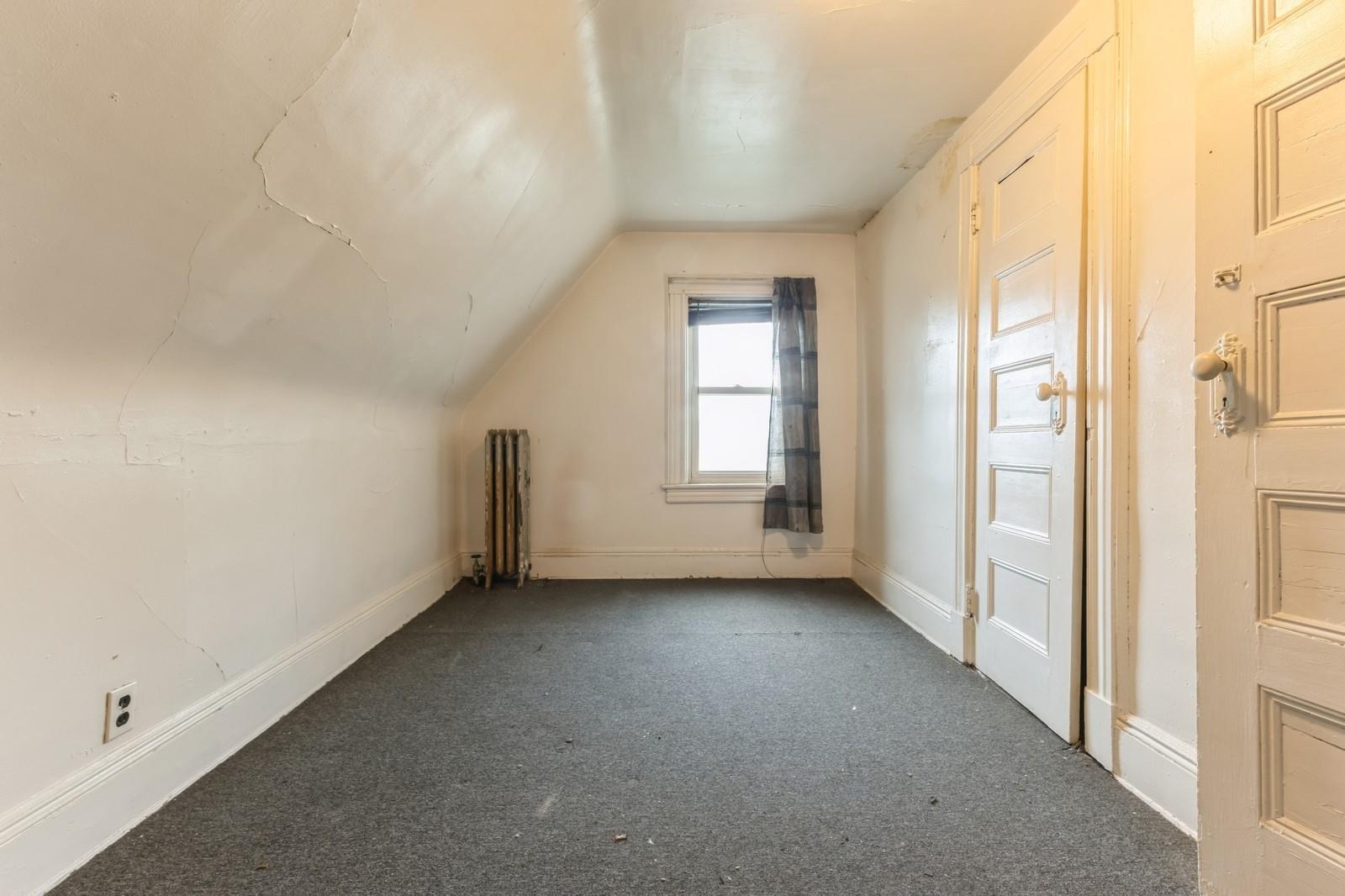 Single Family 123  Queens, NY 11415, MLS-857163-9