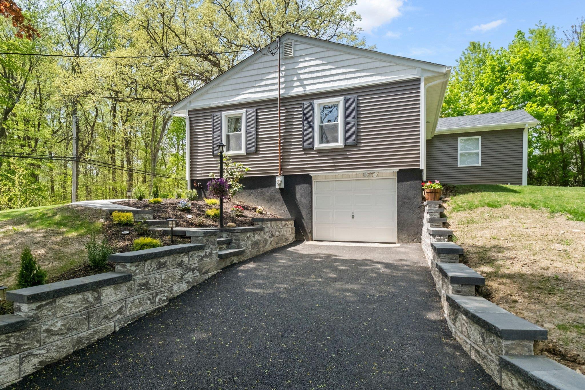 Single Family Stewart  Orange County, NY 12550, MLS-857164-3