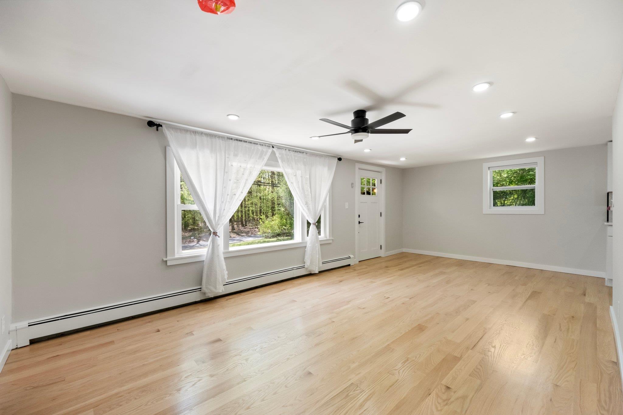 Single Family Stewart  Orange County, NY 12550, MLS-857164-8