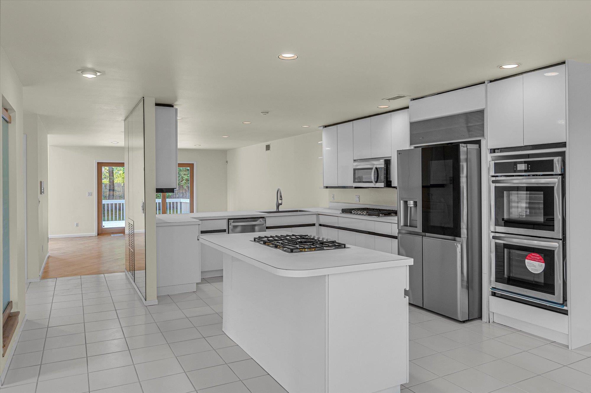 Single Family Heiko  Suffolk County, NY 11768, MLS-857175-16