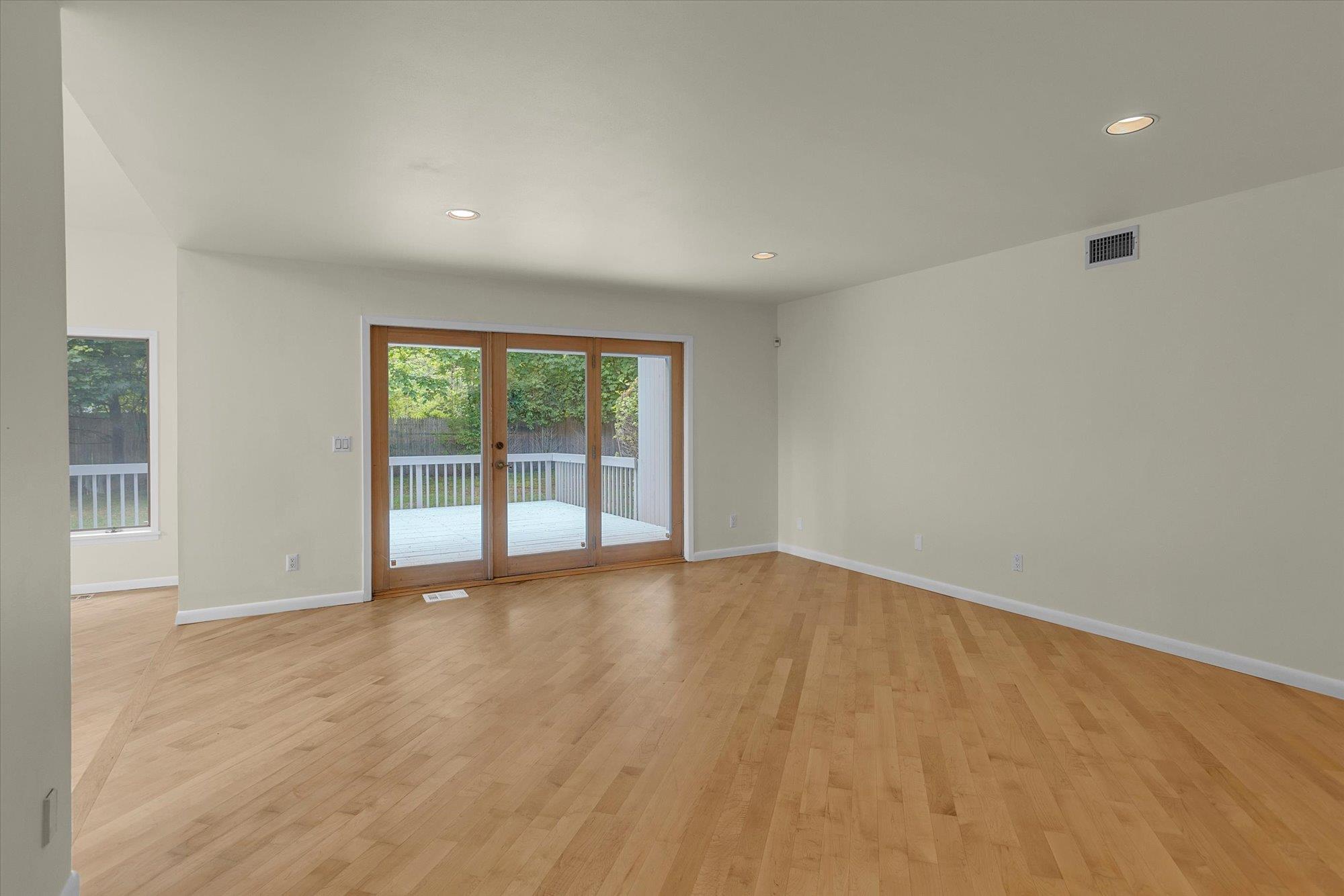 Single Family Heiko  Suffolk County, NY 11768, MLS-857175-8