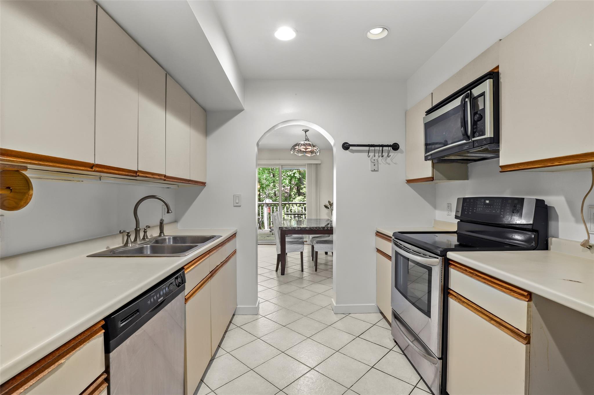 Single Family Brooke Club  Westchester County, NY 10562, MLS-857176-8