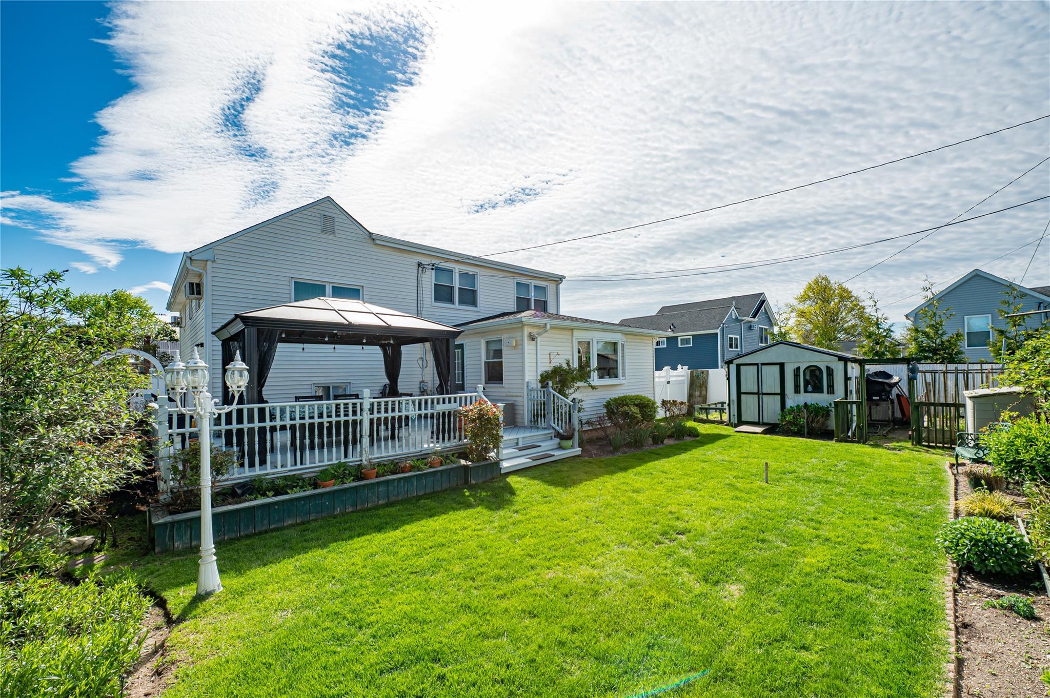 Single Family Marlboro  Nassau County, NY 11758, MLS-857178-27