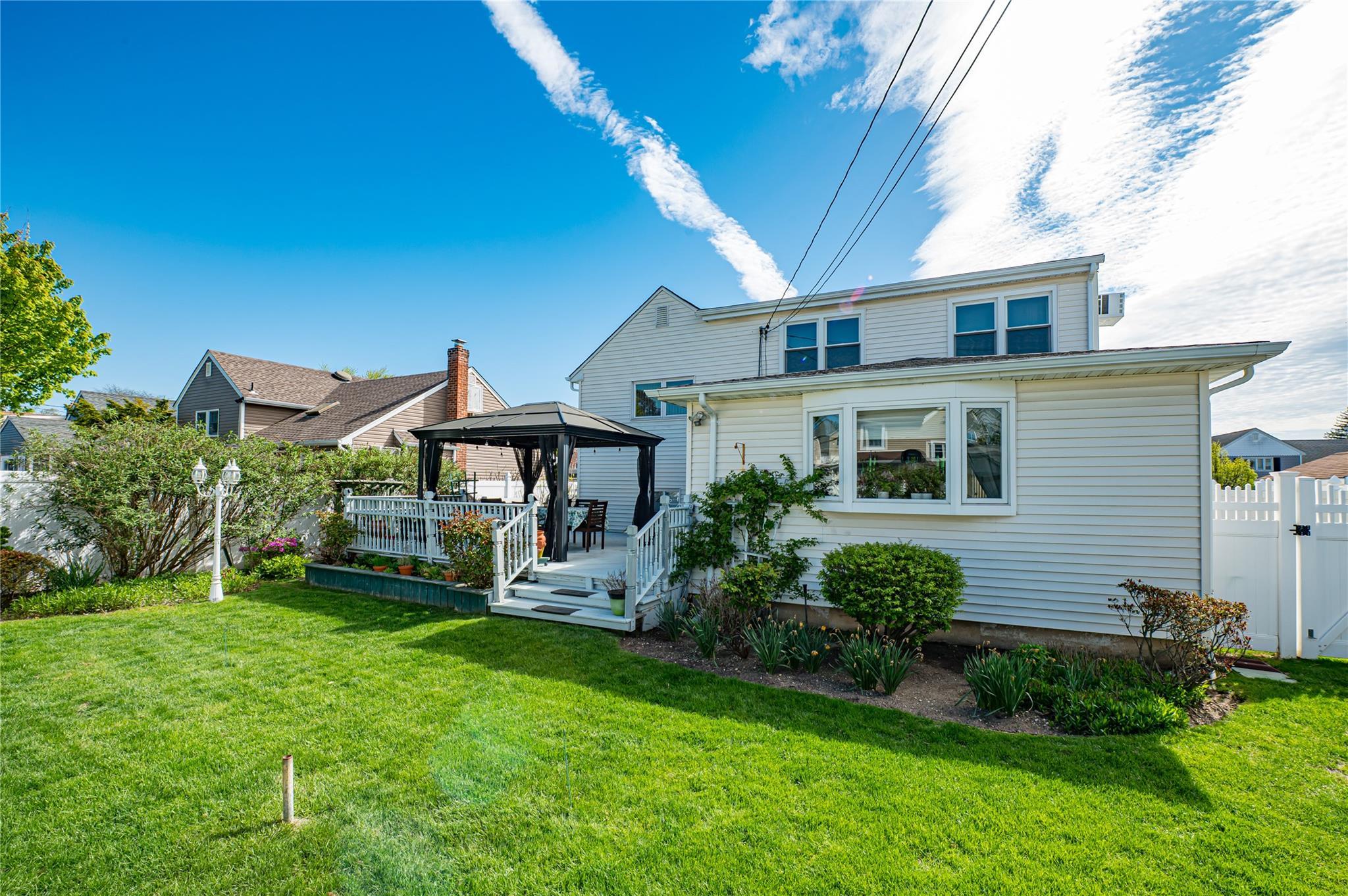 Single Family Marlboro  Nassau County, NY 11758, MLS-857178-28