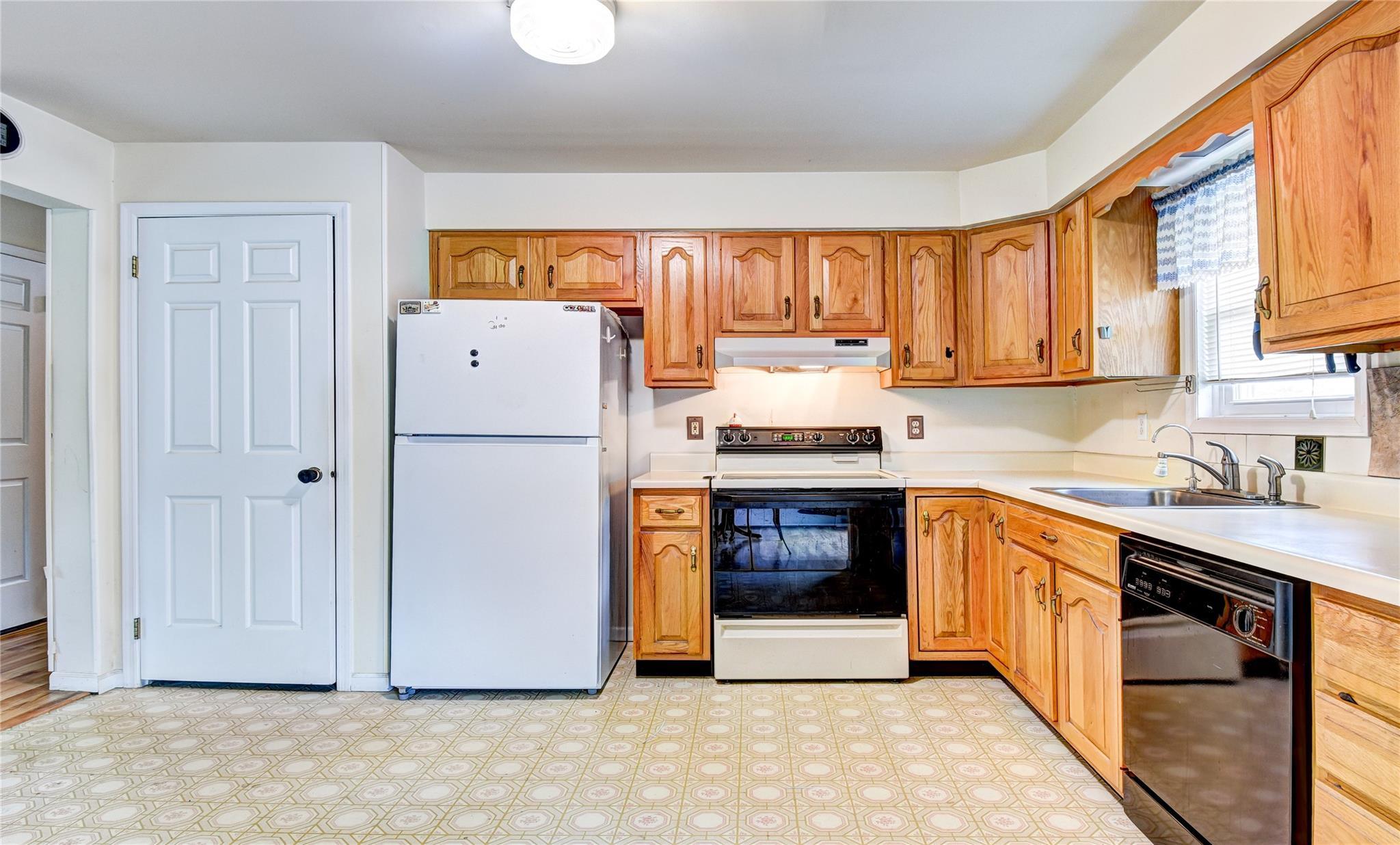 Single Family Perkinsville  Ulster County, NY 12528, MLS-857179-13