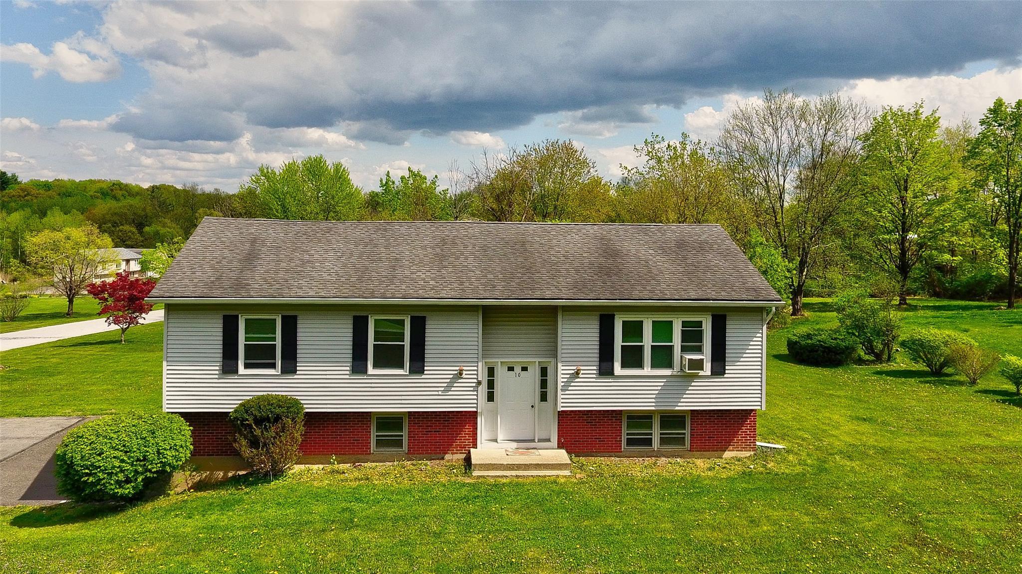 Single Family Perkinsville  Ulster County, NY 12528, MLS-857179-2
