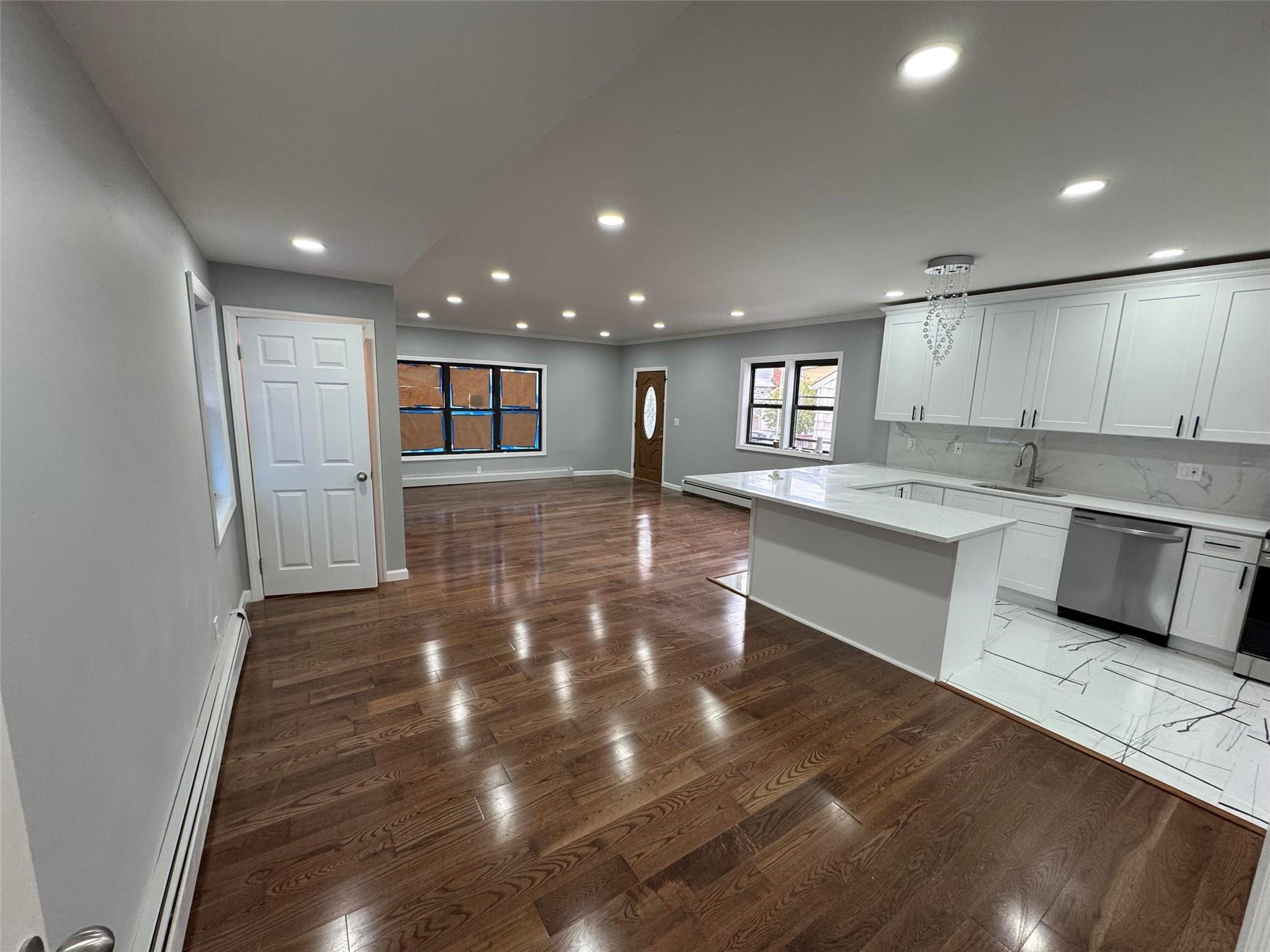 Single Family 120th  Queens, NY 11412, MLS-857193-12