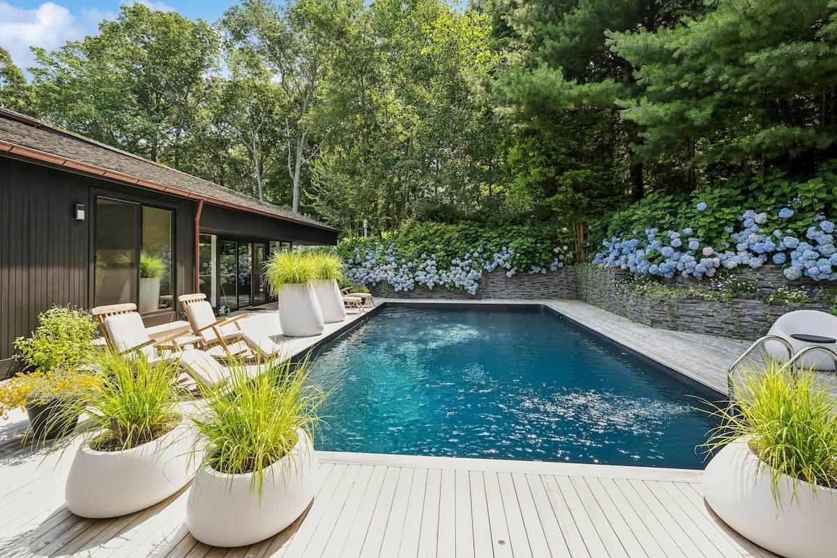 Single Family Deerfield  Suffolk County, NY 11963, MLS-857199-10