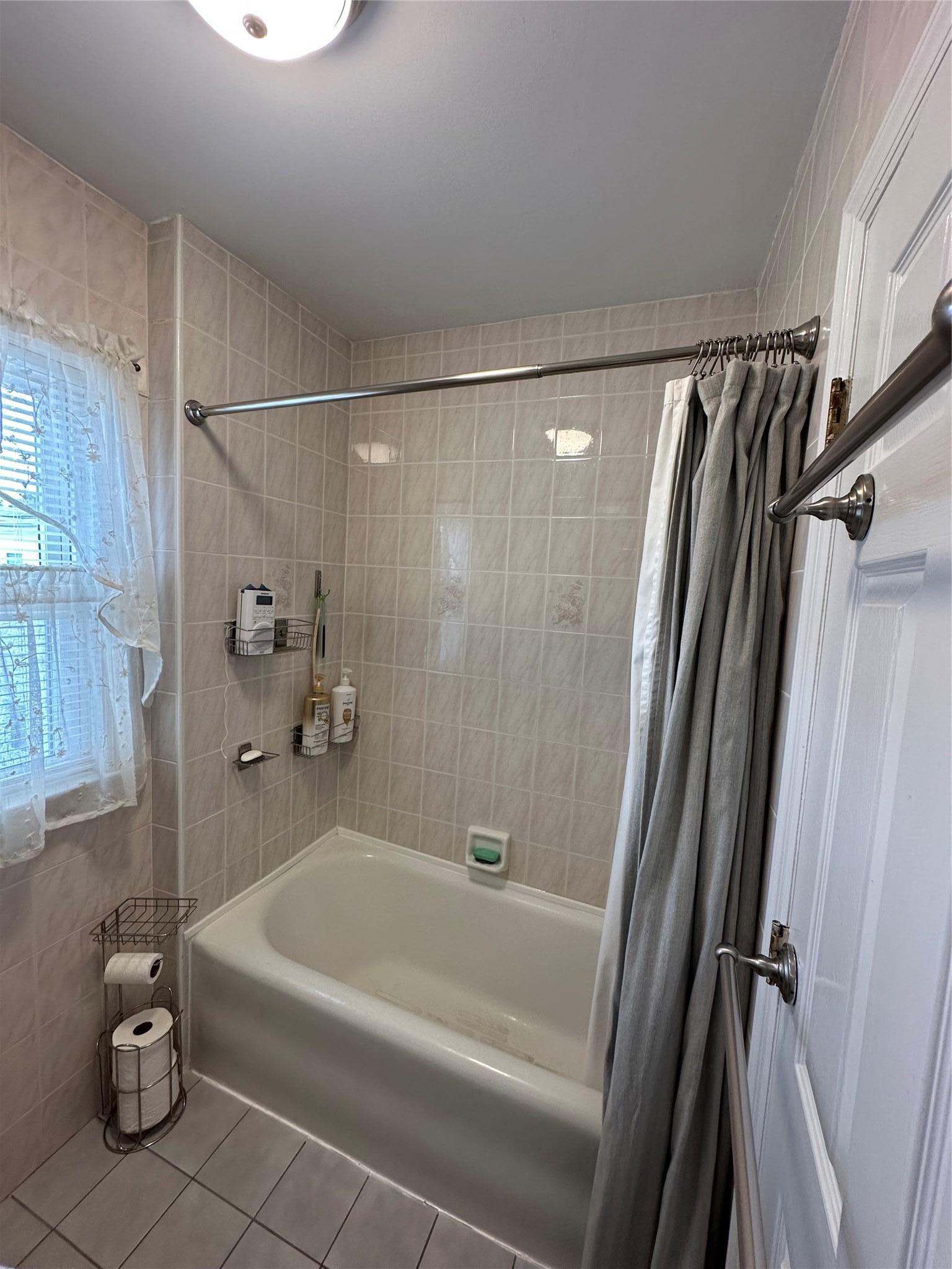 Single Family 88th  Queens, NY 11426, MLS-857205-20