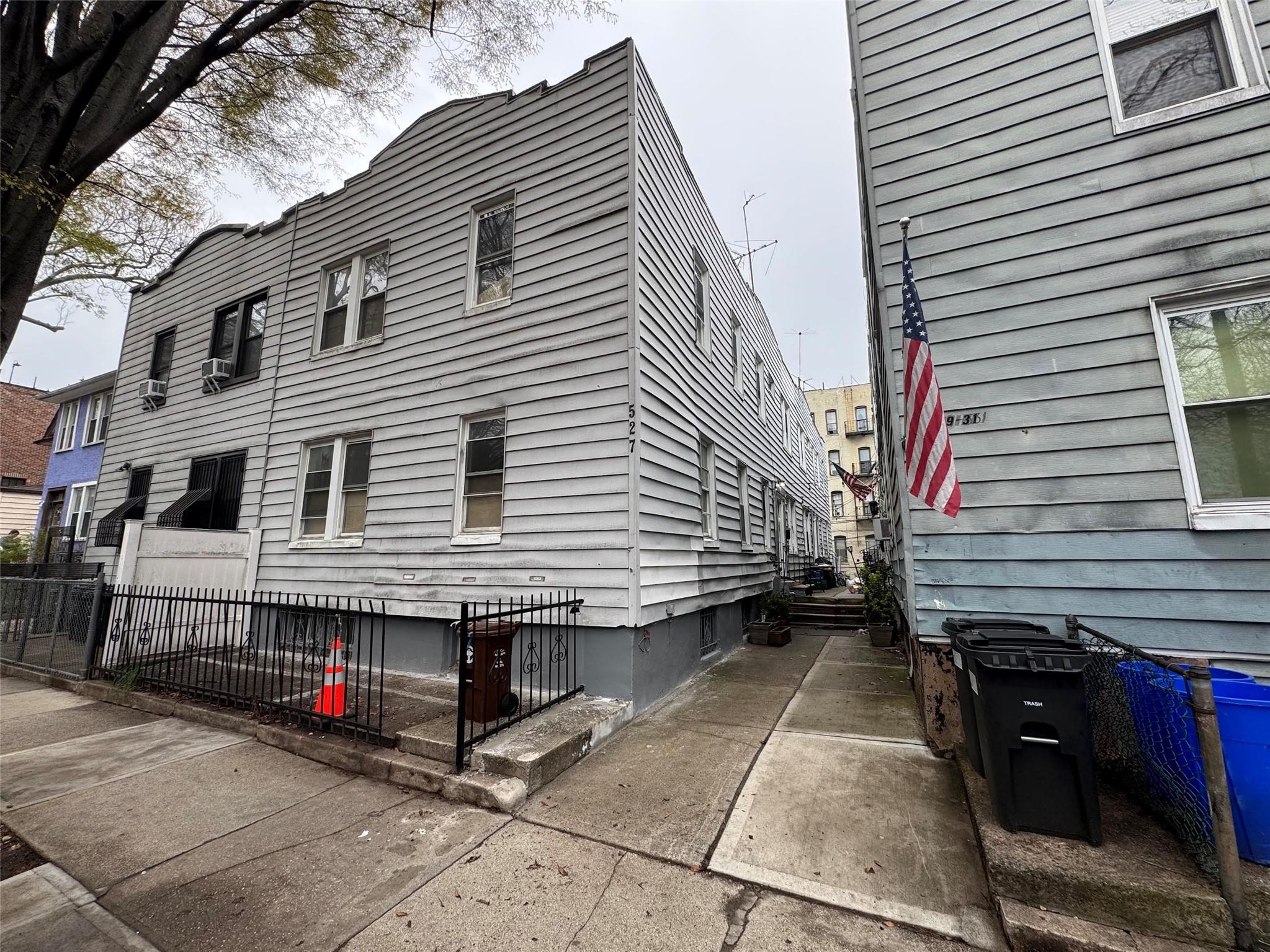 Single Family 5th  Brooklyn, NY 11218, MLS-857217-4