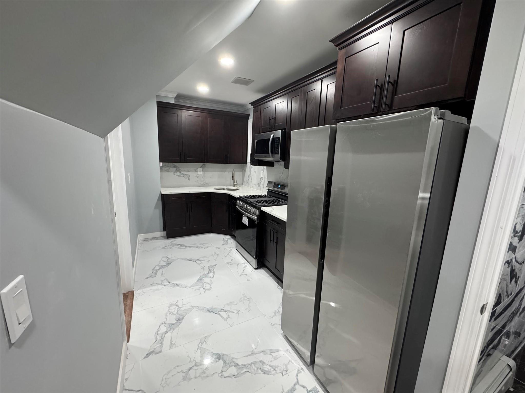 Single Family 5th  Brooklyn, NY 11218, MLS-857217-7
