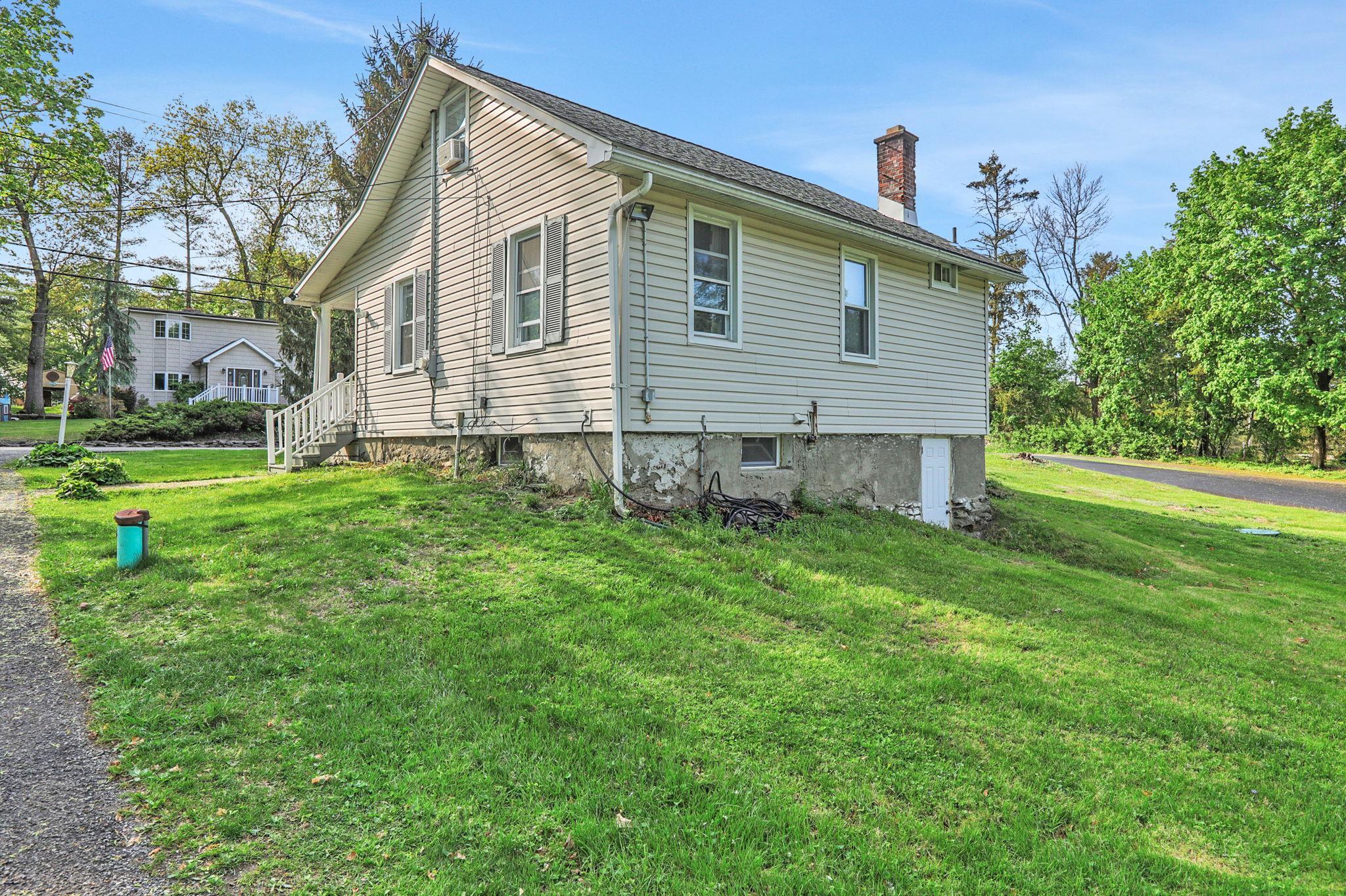 Single Family Osborne Hill  Dutchess County, NY 12524, MLS-857235-17