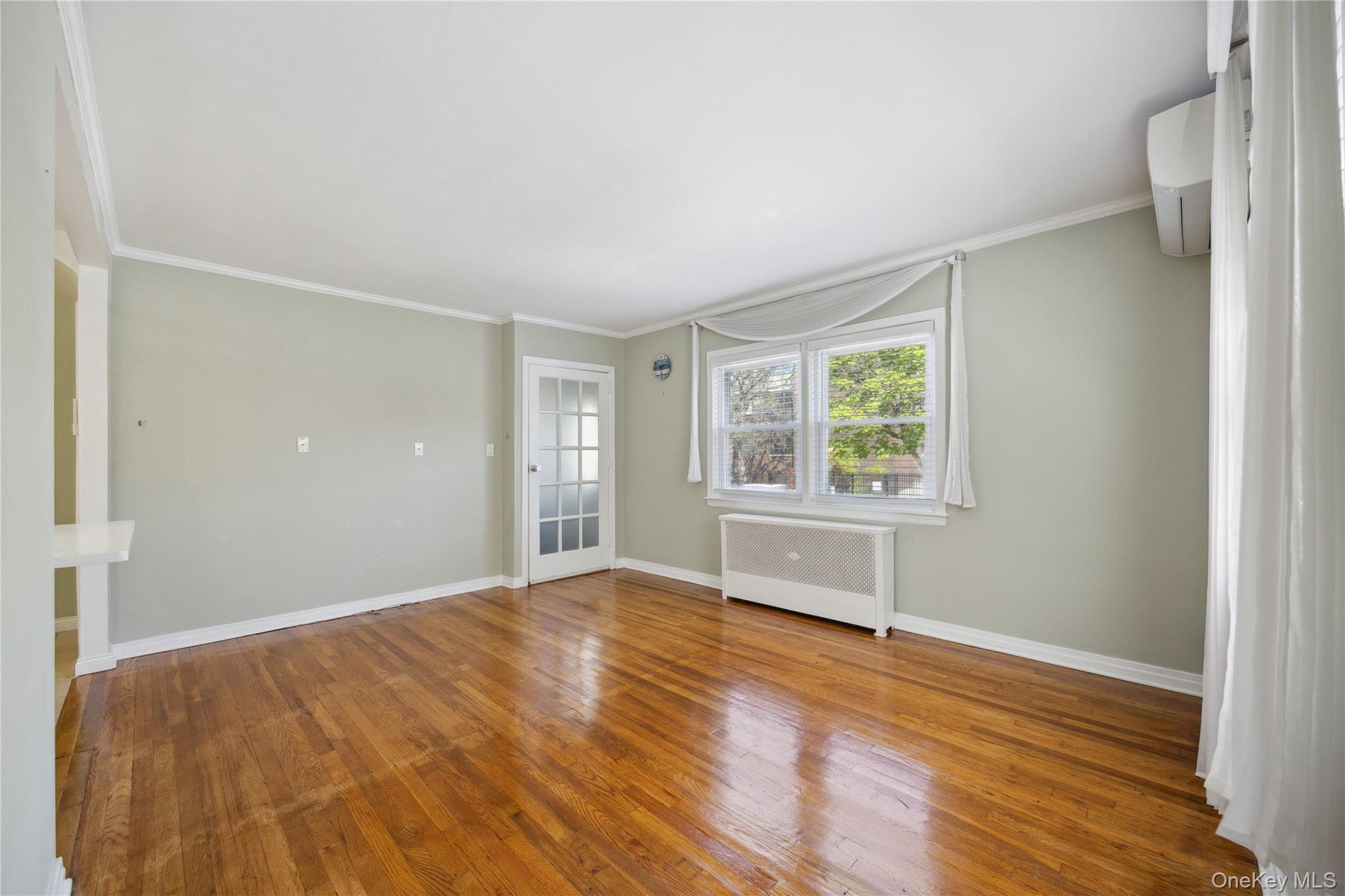 Single Family 196 Queens, NY 11358, MLS-857247-3