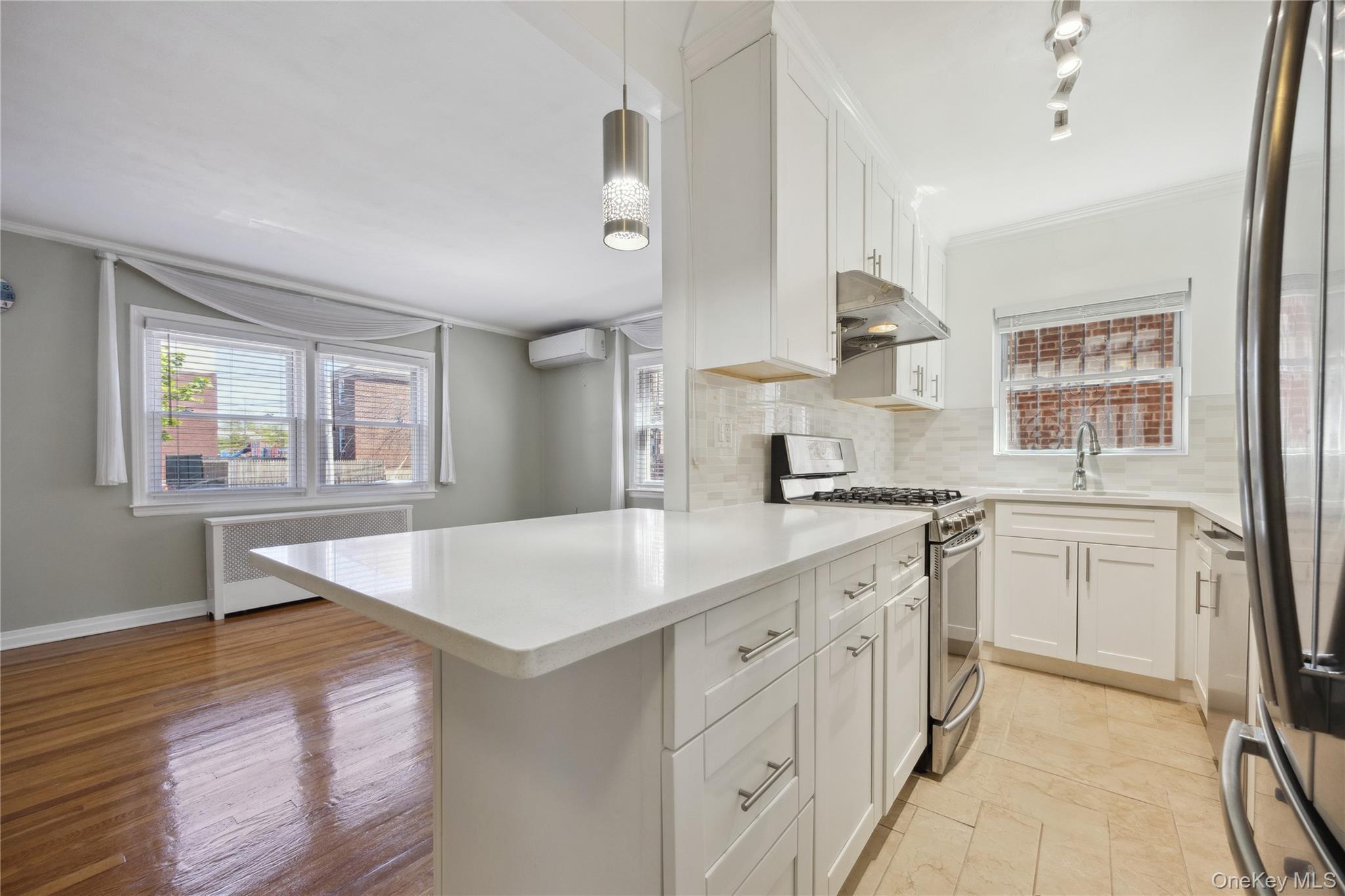 Single Family 196 Queens, NY 11358, MLS-857247-4