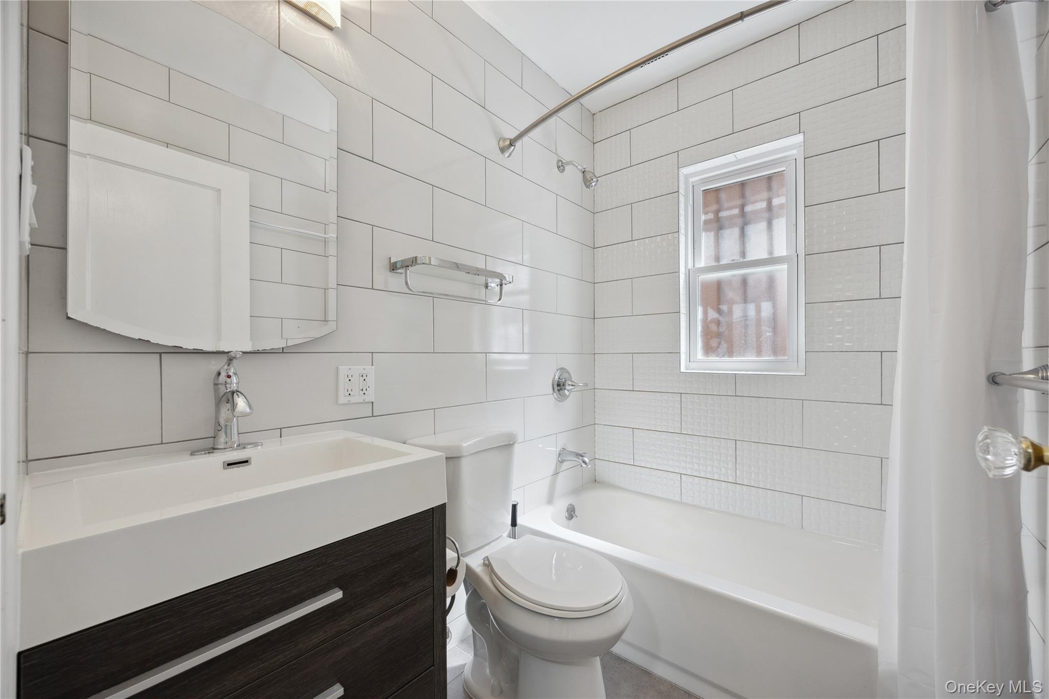 Single Family 196 Queens, NY 11358, MLS-857247-6