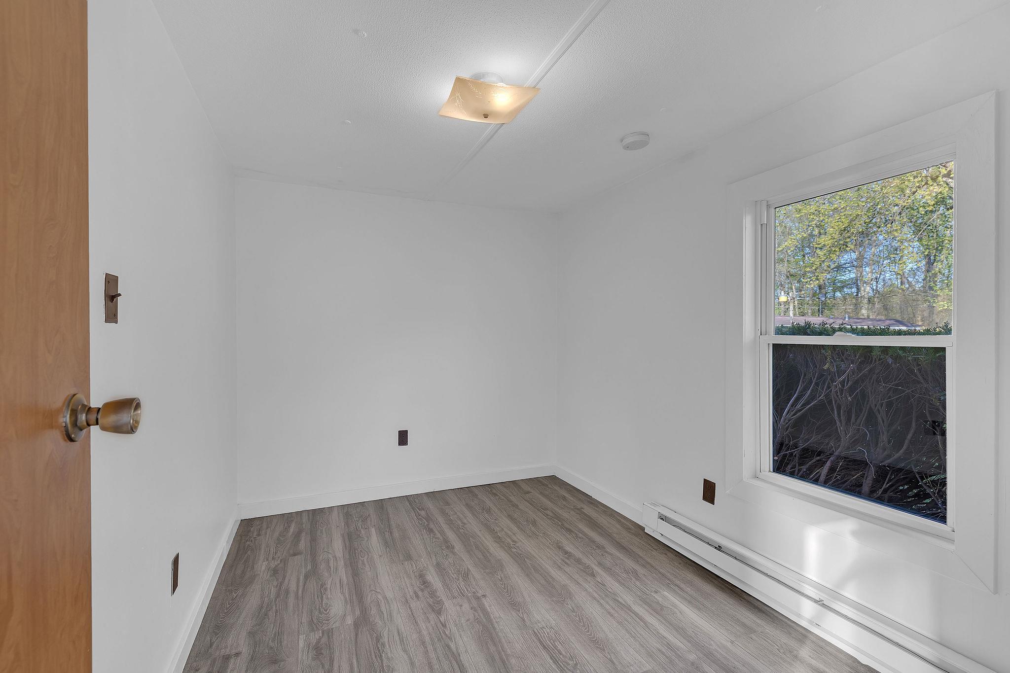 Single Family Fords  Dutchess County, NY 12570, MLS-857248-13
