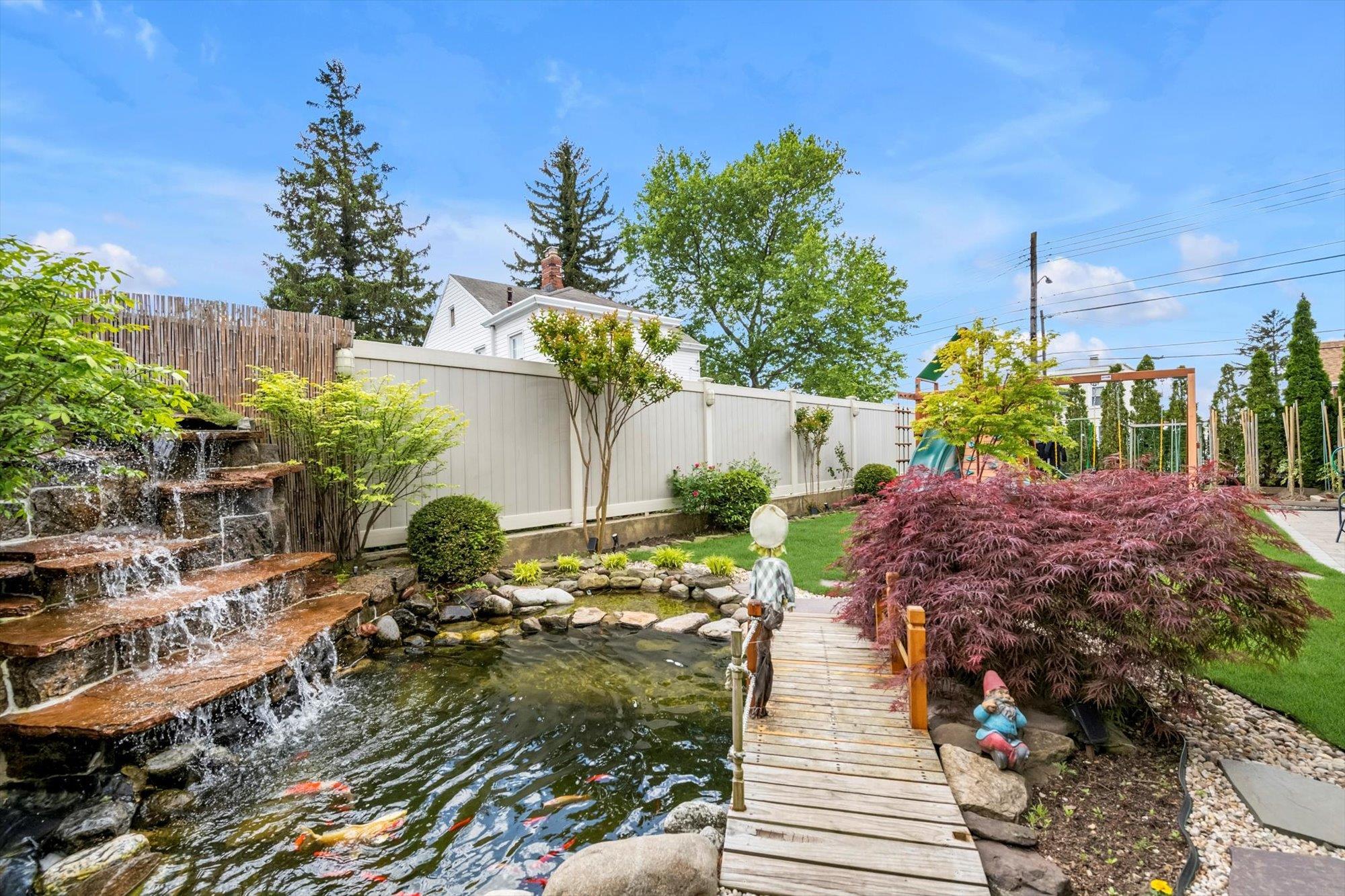 Single Family 11  Queens, NY 11357, MLS-857252-35