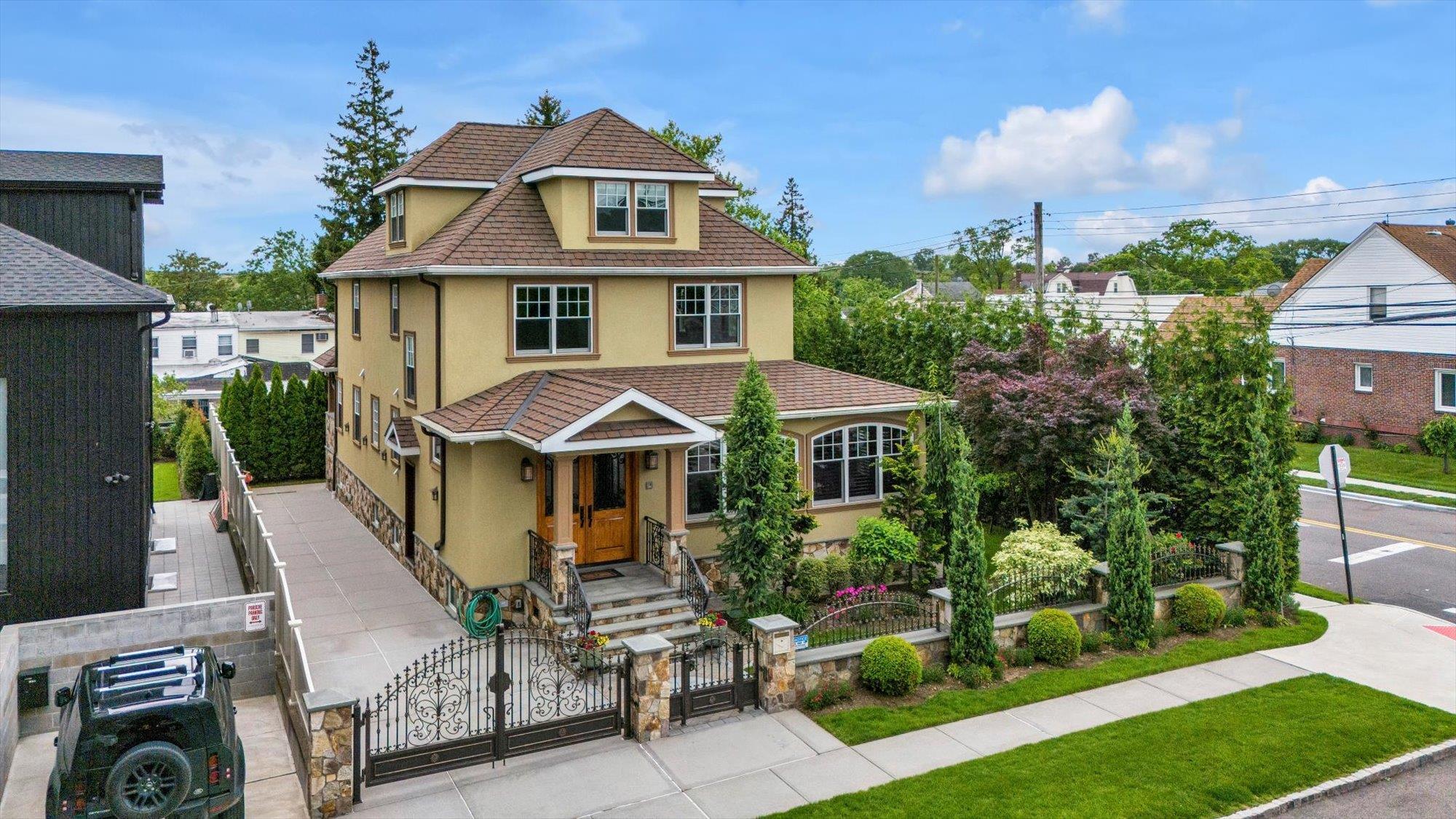 Single Family 11  Queens, NY 11357, MLS-857252-43