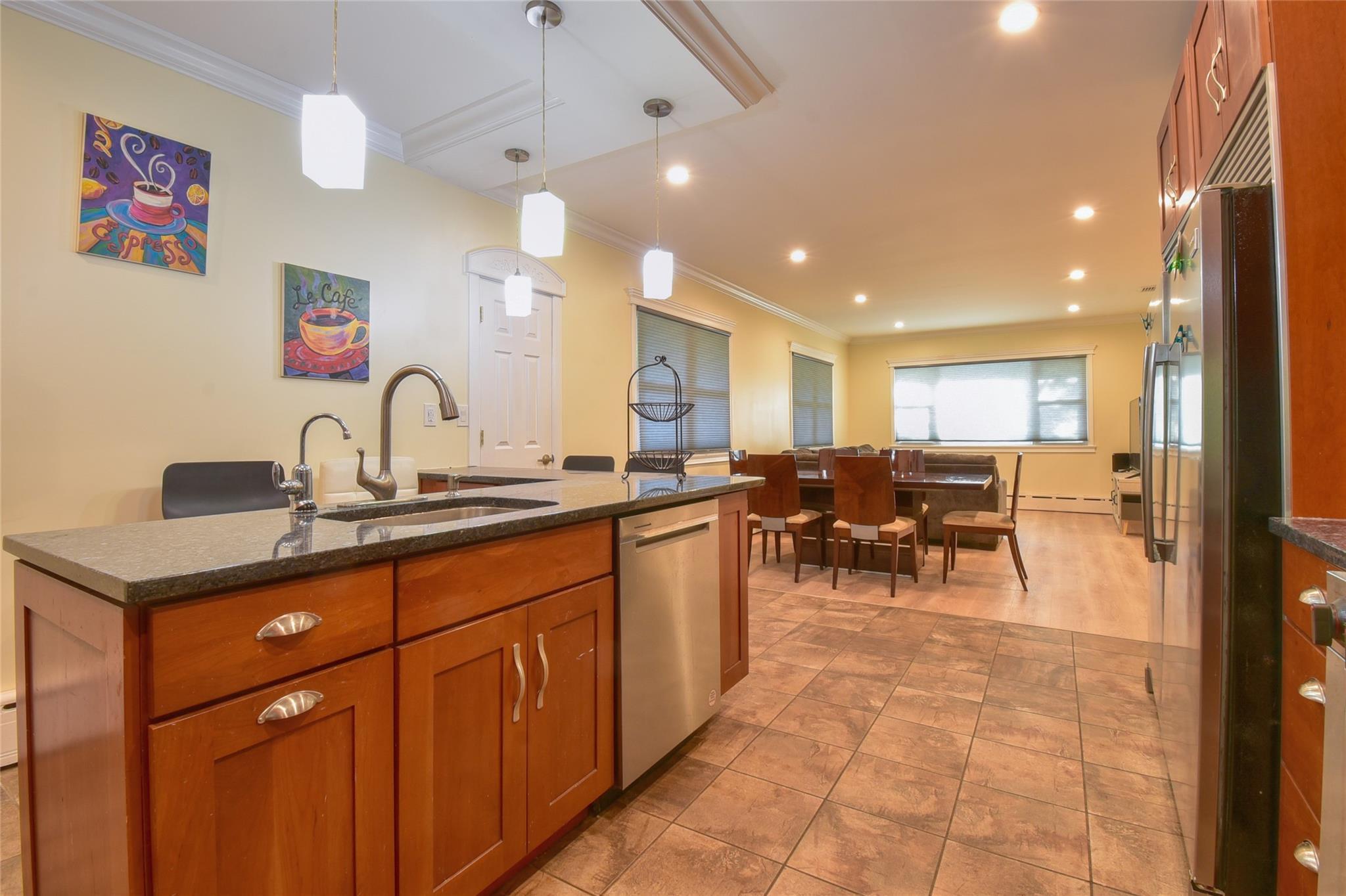 Single Family Side  Suffolk County, NY 11792, MLS-857257-10