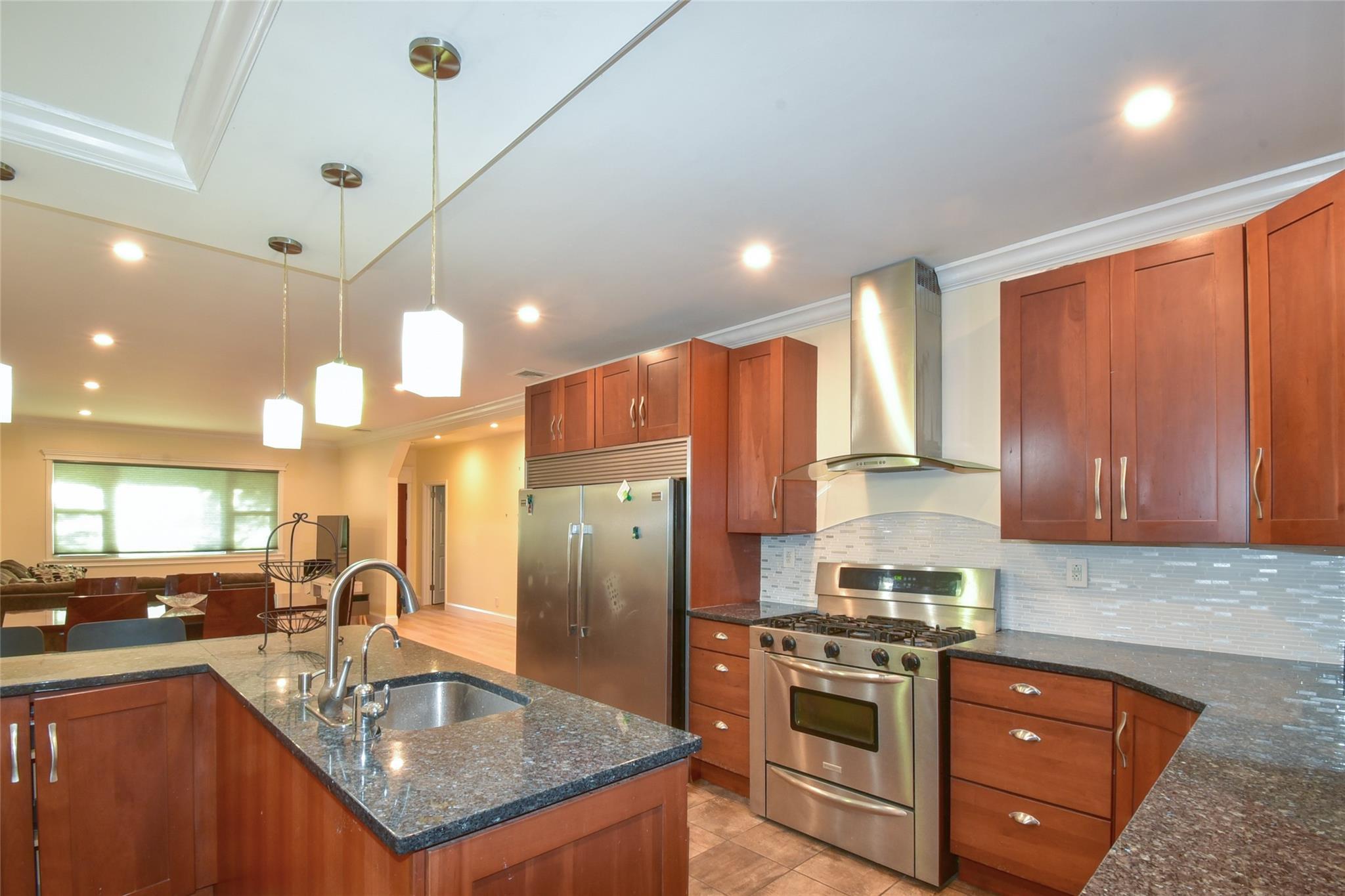 Single Family Side  Suffolk County, NY 11792, MLS-857257-11