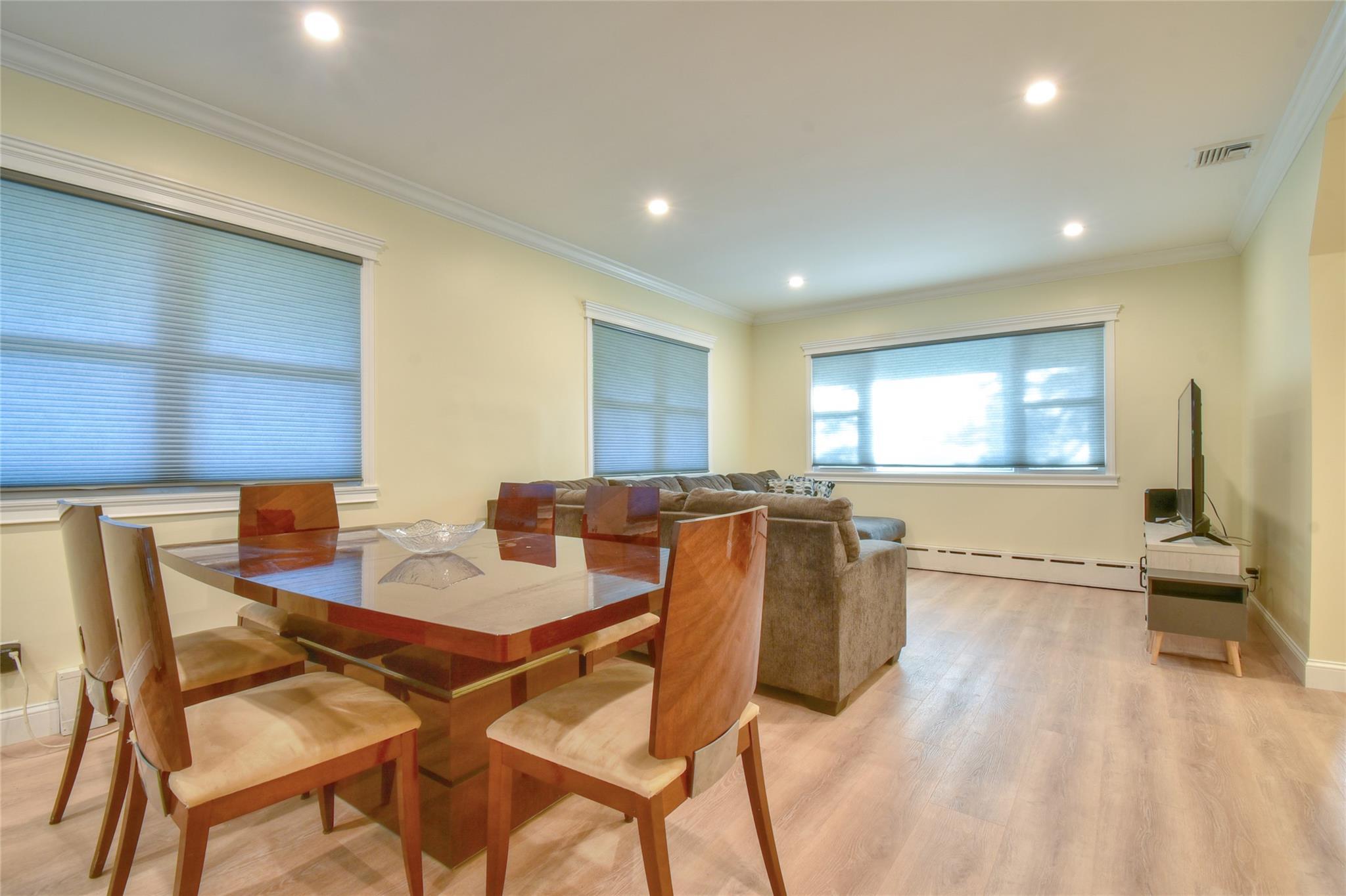 Single Family Side  Suffolk County, NY 11792, MLS-857257-12