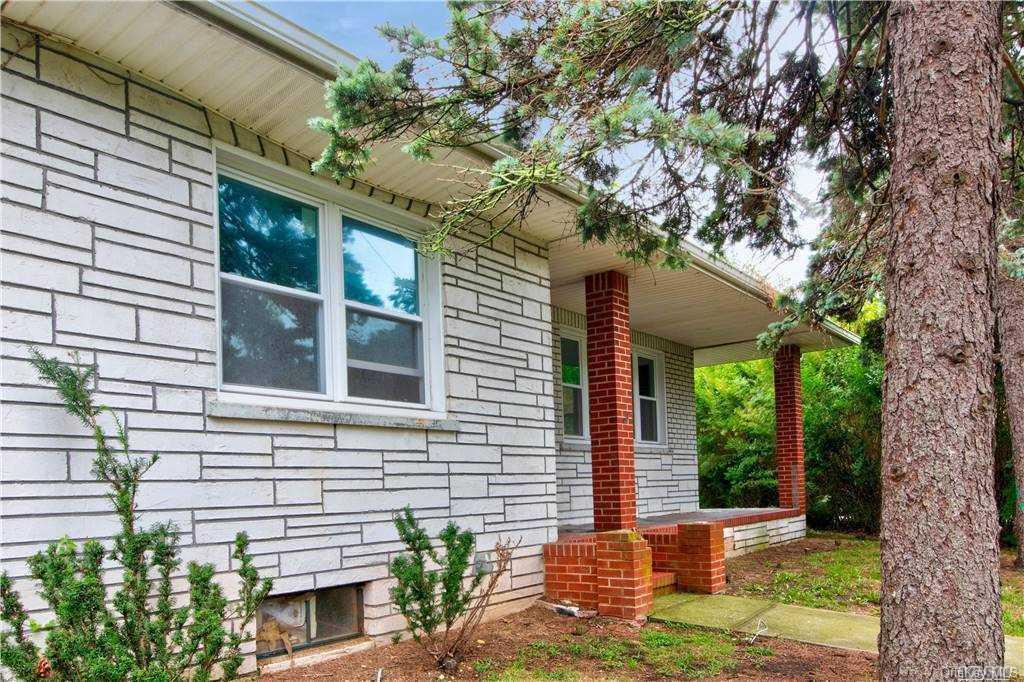 Single Family Side  Suffolk County, NY 11792, MLS-857257-5