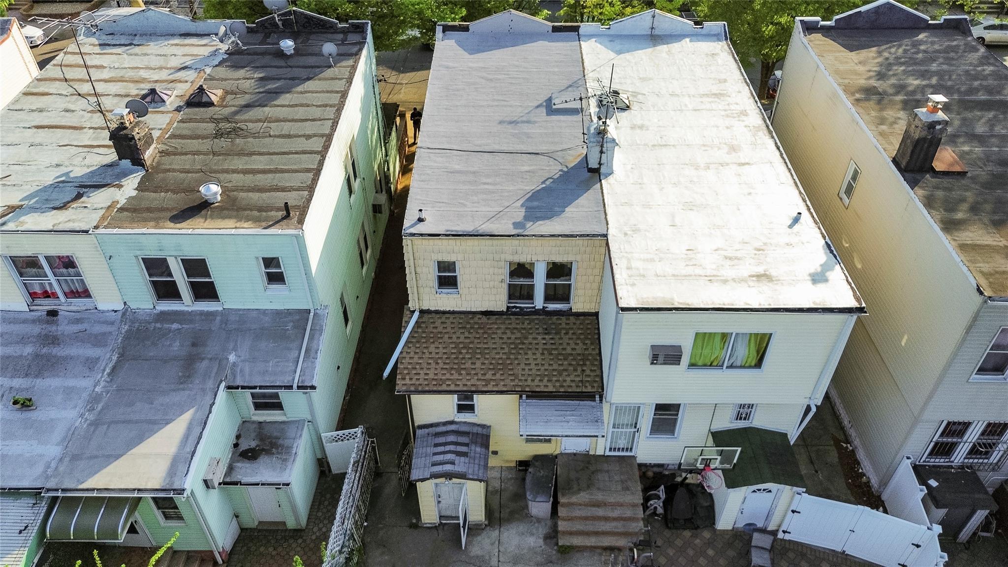 Single Family 89th  Brooklyn, NY 11236, MLS-857261-18