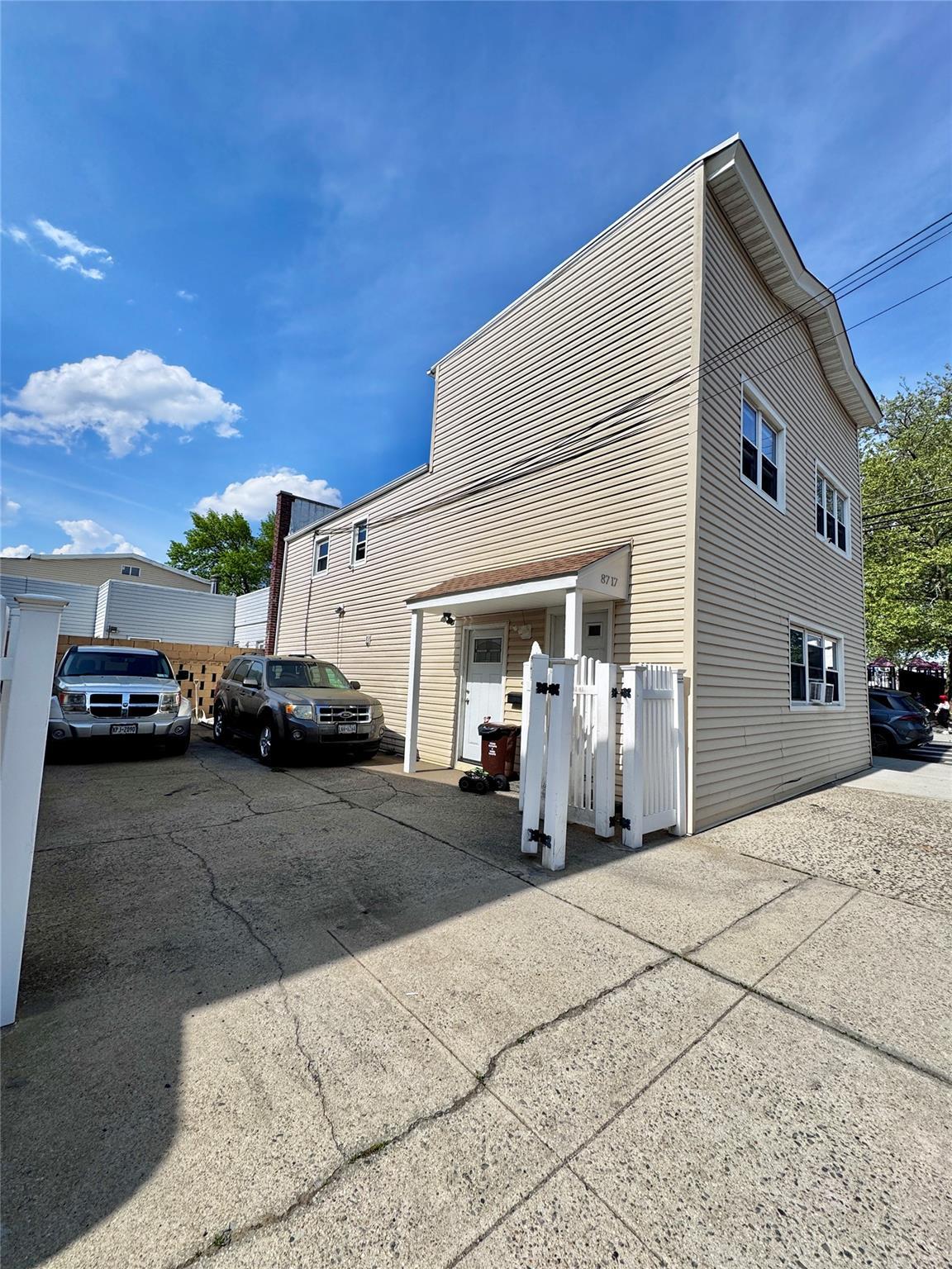 Single Family 95th Ave  Queens, NY 11416, MLS-857263-12